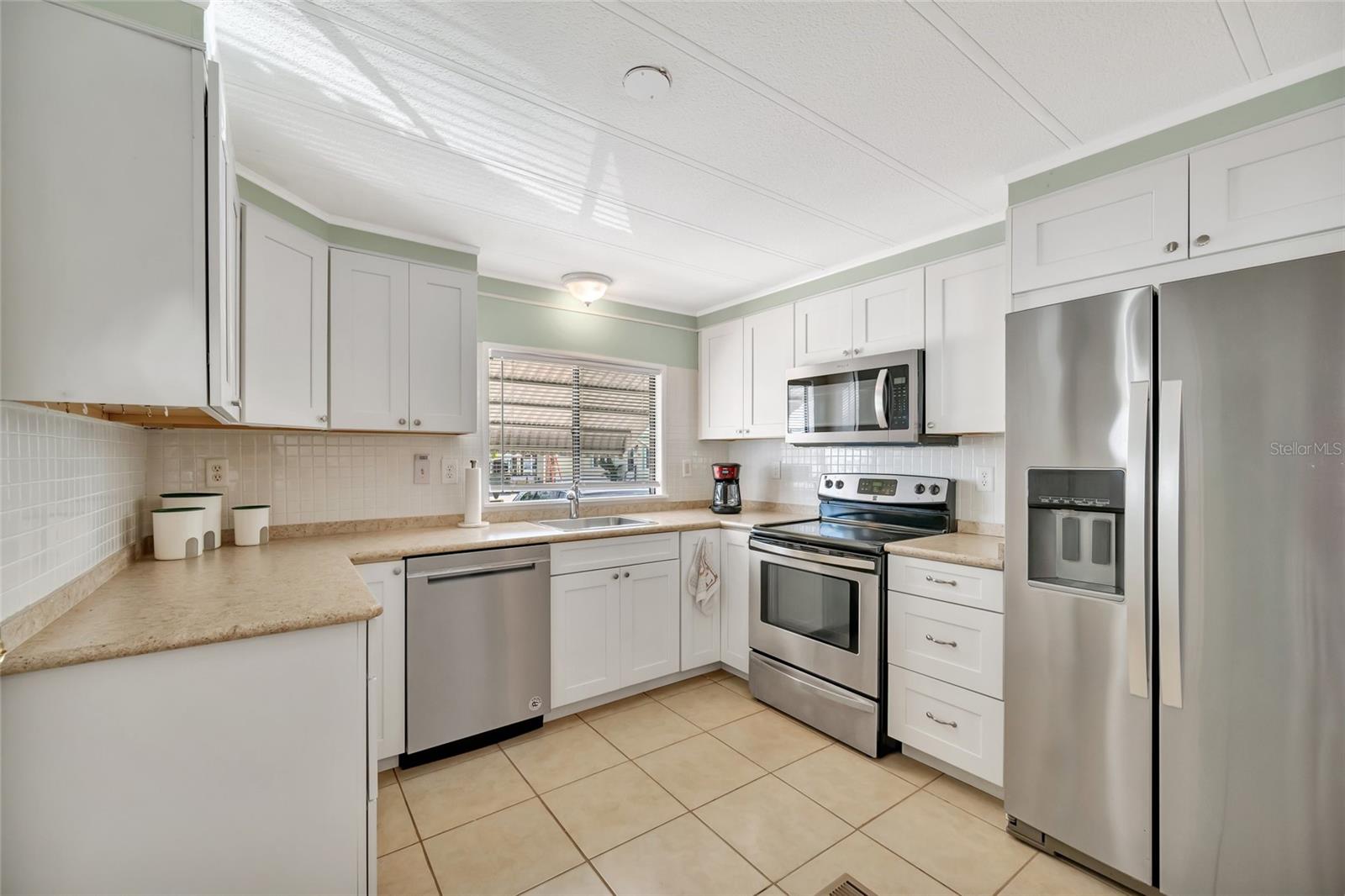 110 E SAINT LUCIA LOOP — photo 6