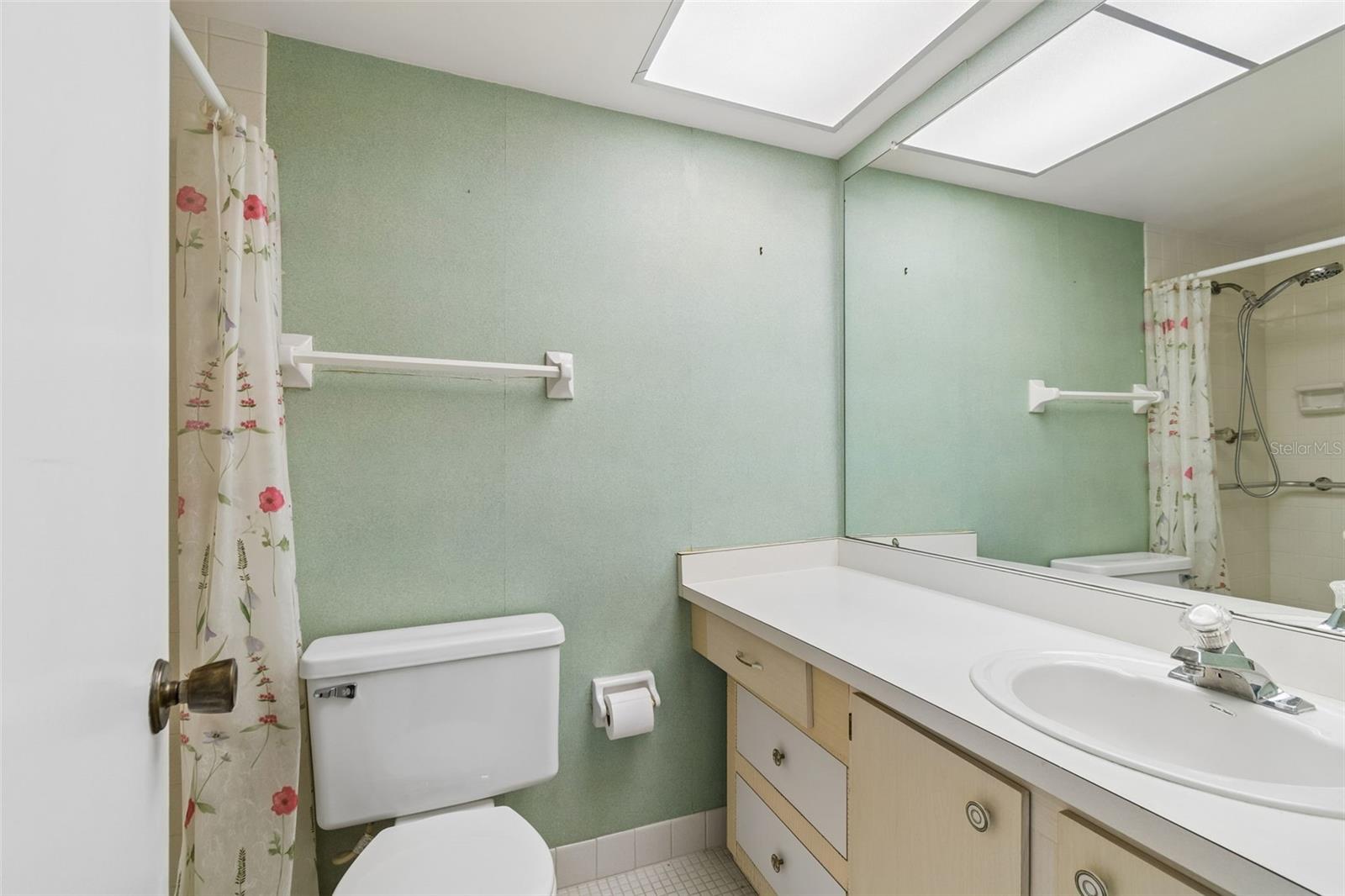 5095 BAY ST NE #110 — photo 16