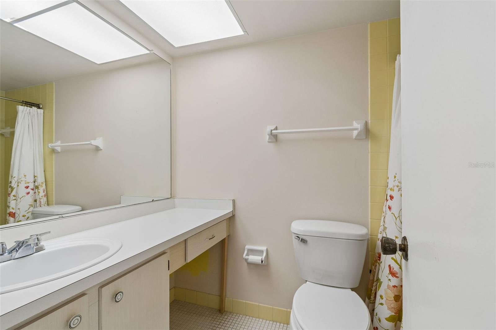 5095 BAY ST NE #110 — photo 13