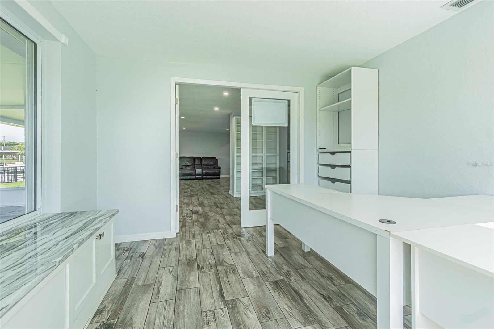1125 FERNWOOD DR — photo 24