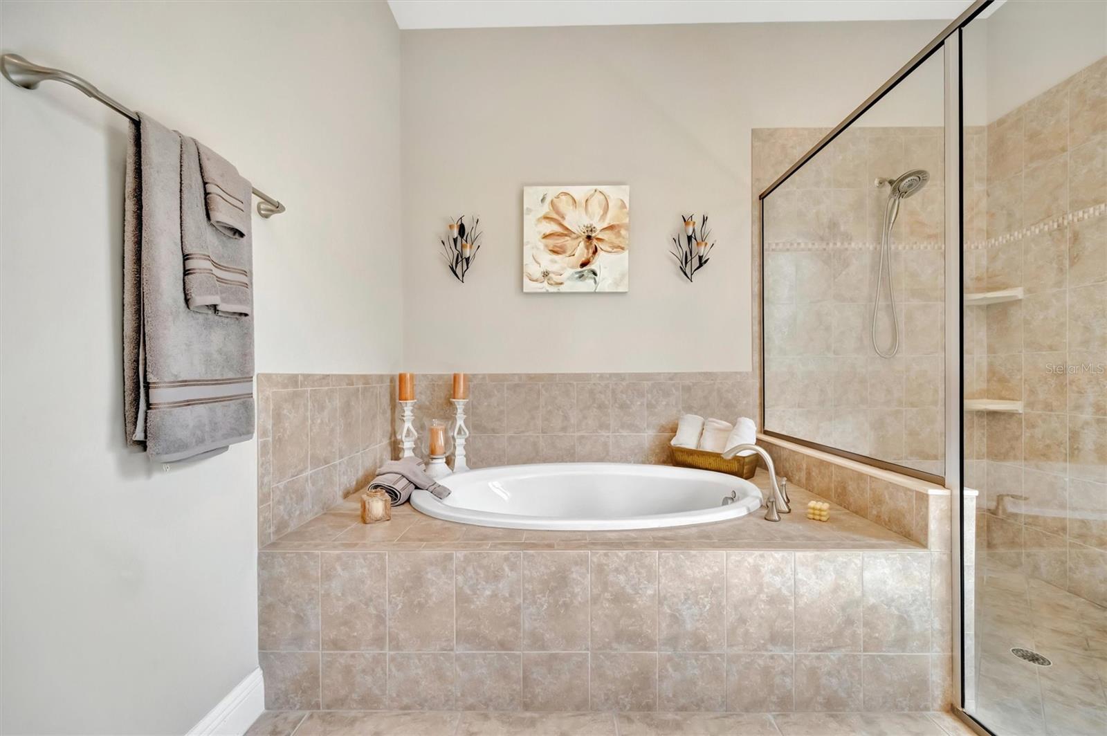 1022 KESTREL CT — photo 36