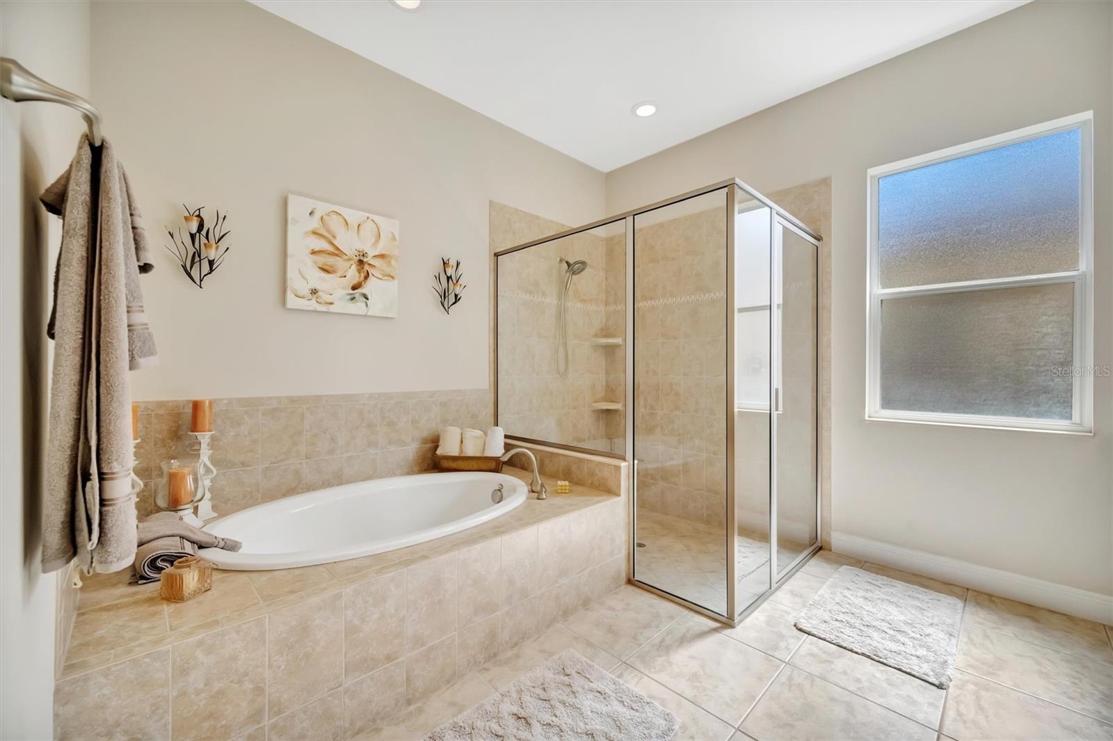 1022 KESTREL CT — photo 35