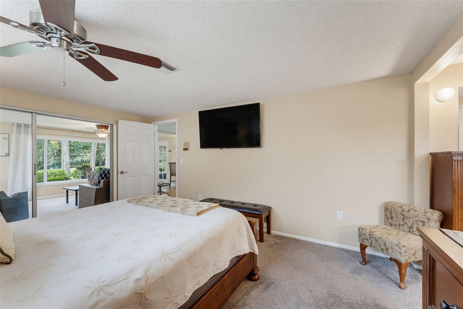 8210 VALLEY STREAM LN — photo 41