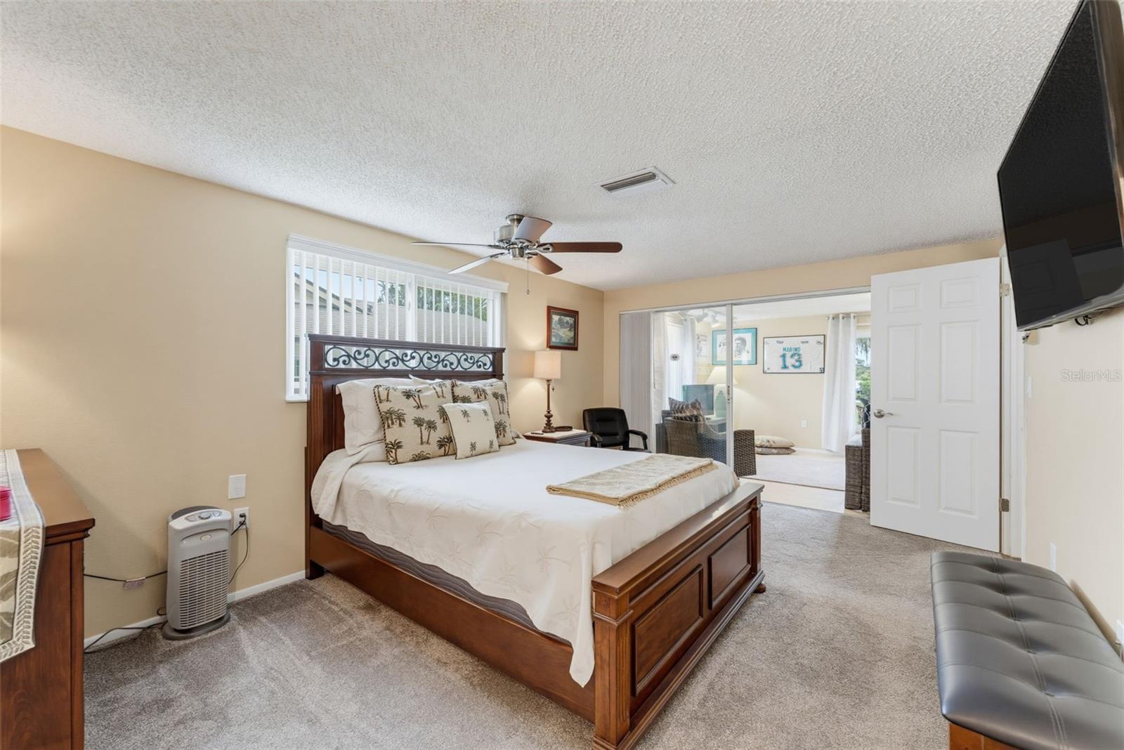 8210 VALLEY STREAM LN — photo 40