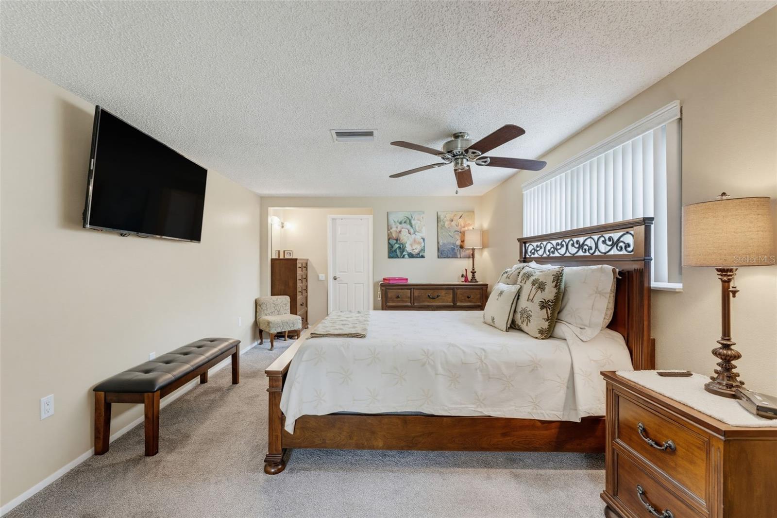 8210 VALLEY STREAM LN — photo 39