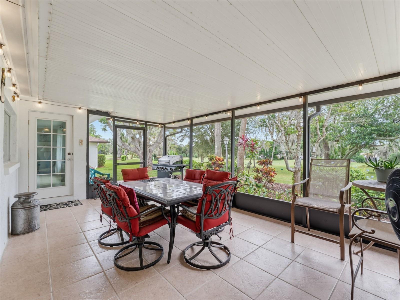 8210 VALLEY STREAM LN — photo 56