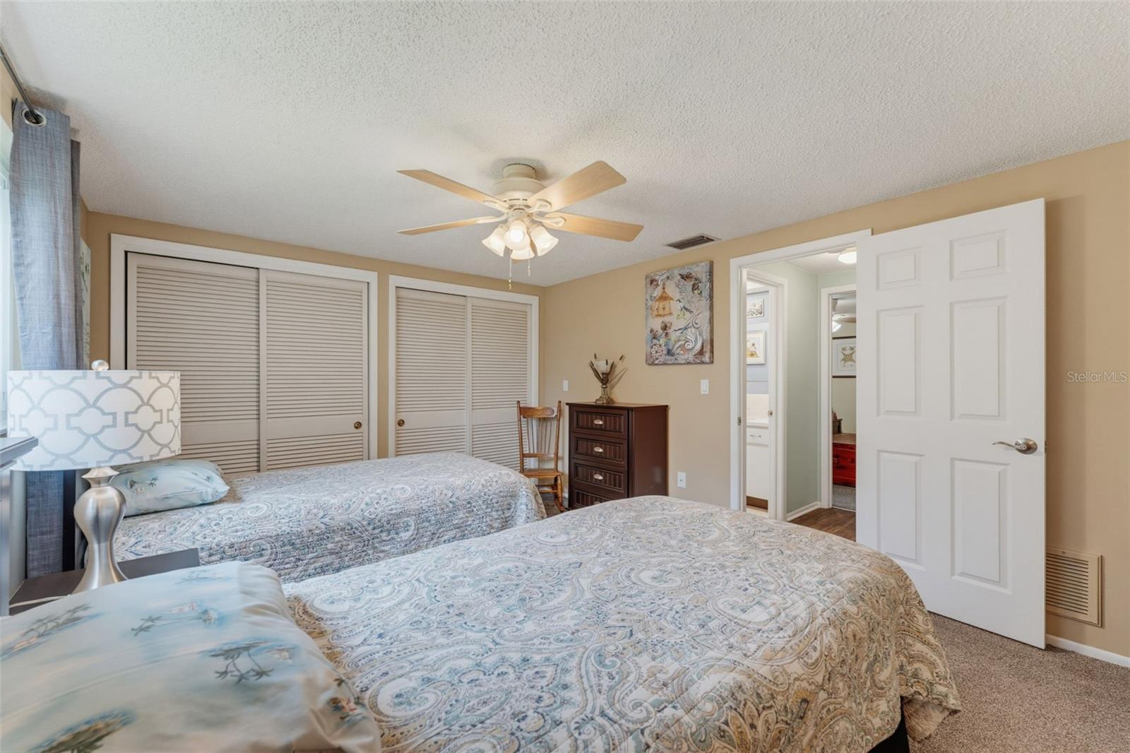 8210 VALLEY STREAM LN — photo 54