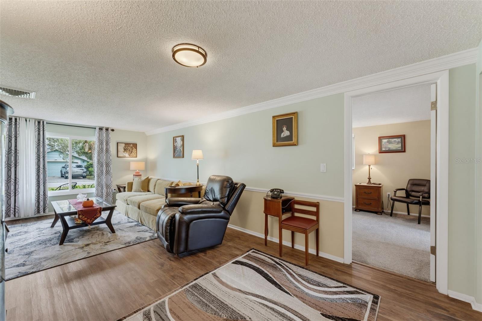 8210 VALLEY STREAM LN — photo 17