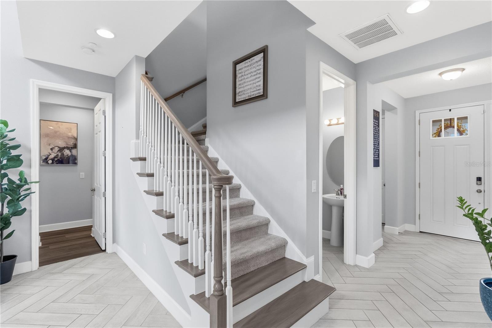 4939 LOS ROBLES CT — photo 18