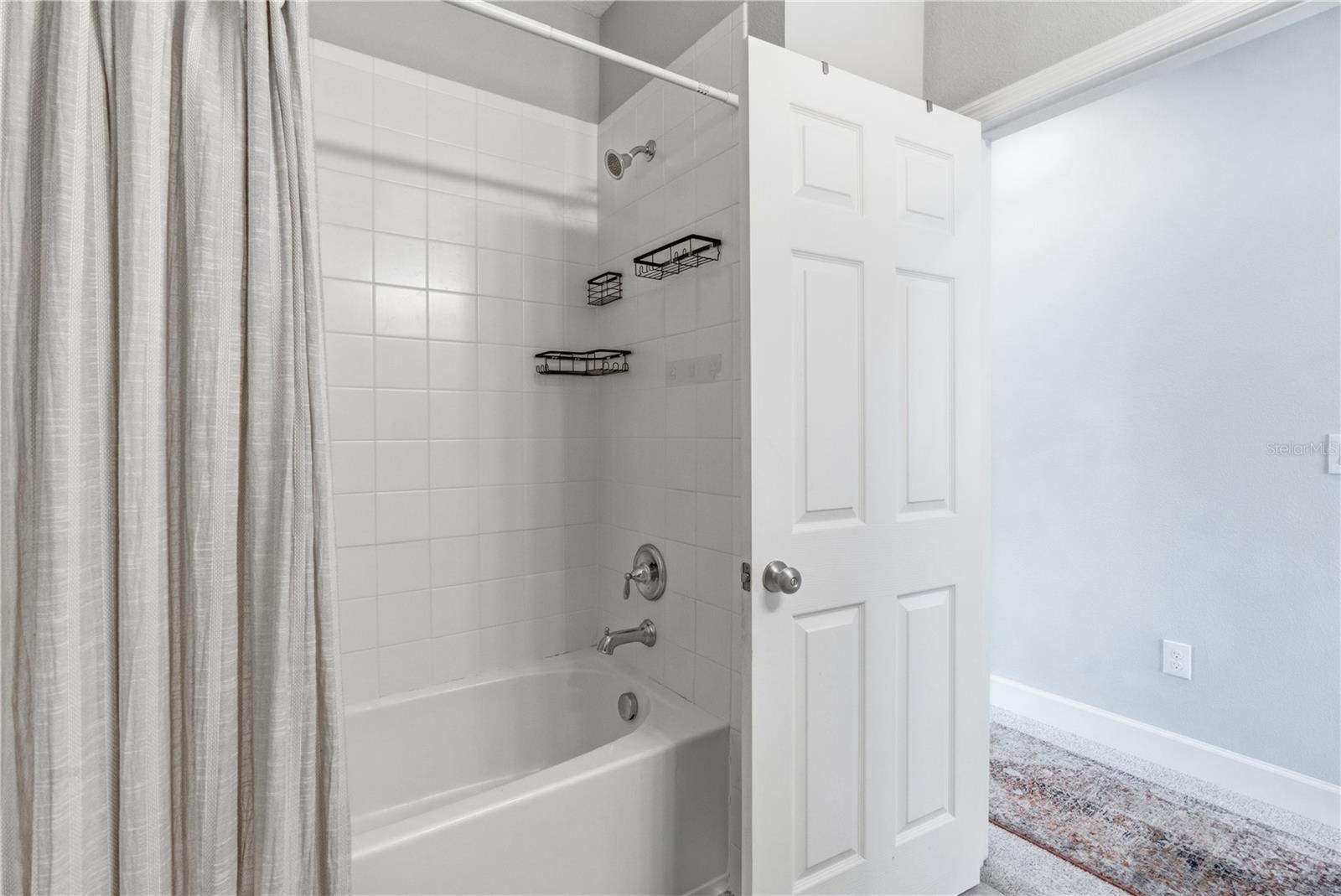 4939 LOS ROBLES CT — photo 29
