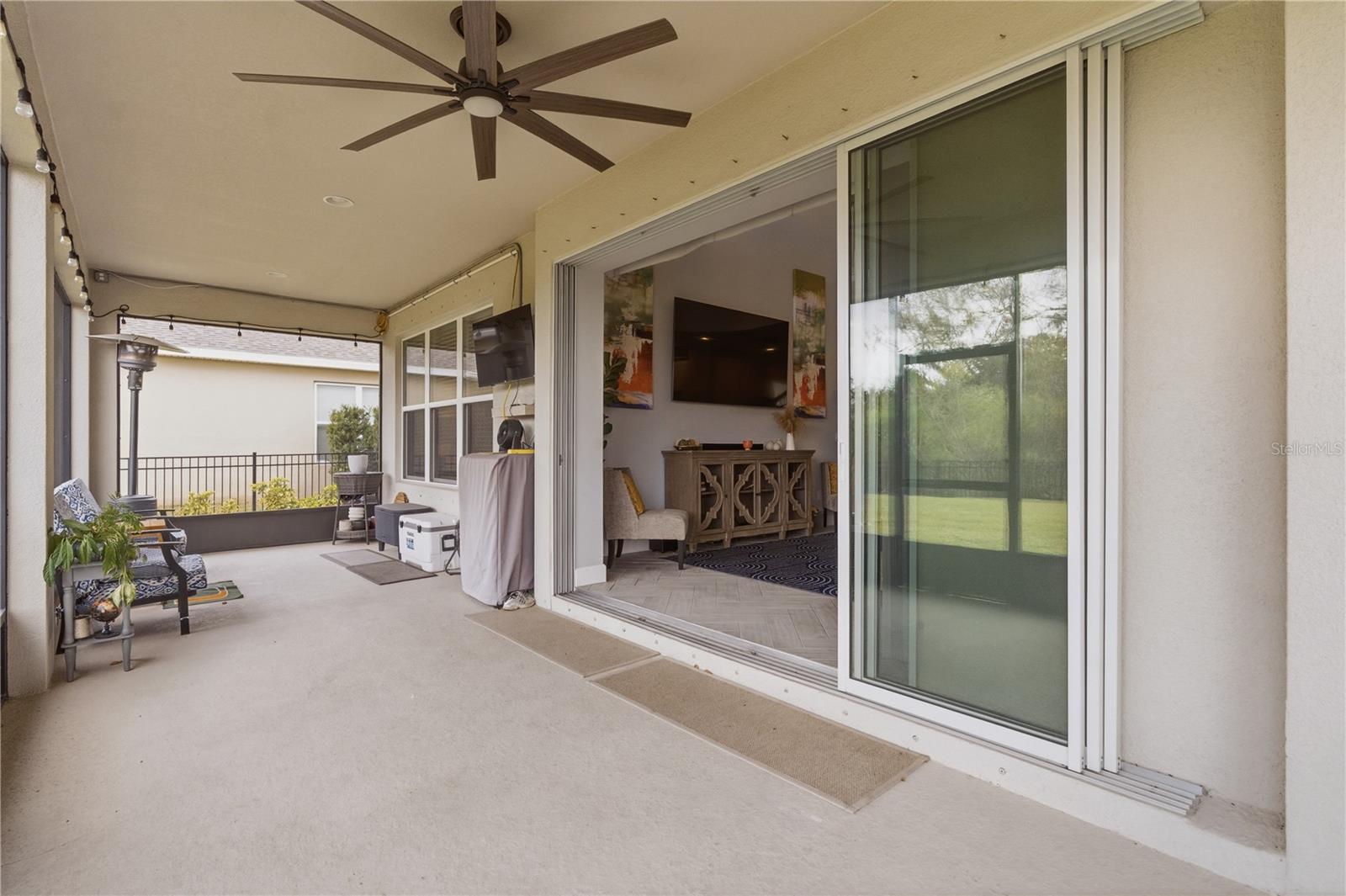 4939 LOS ROBLES CT — photo 33