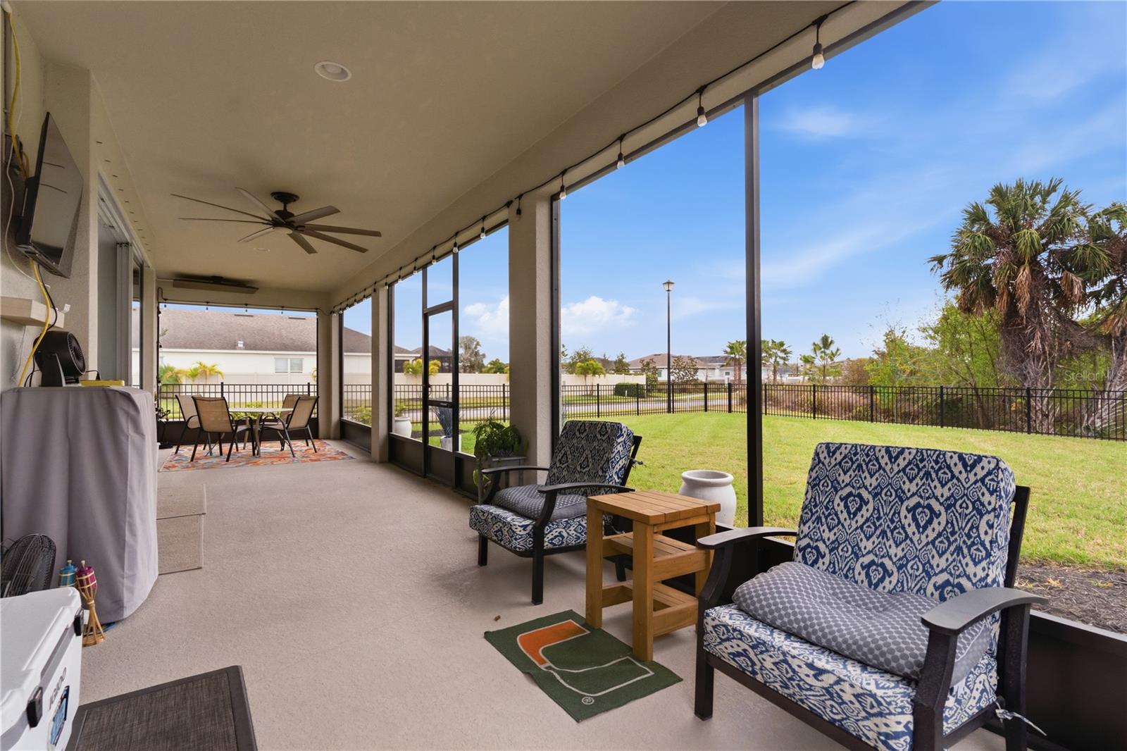 4939 LOS ROBLES CT — photo 34