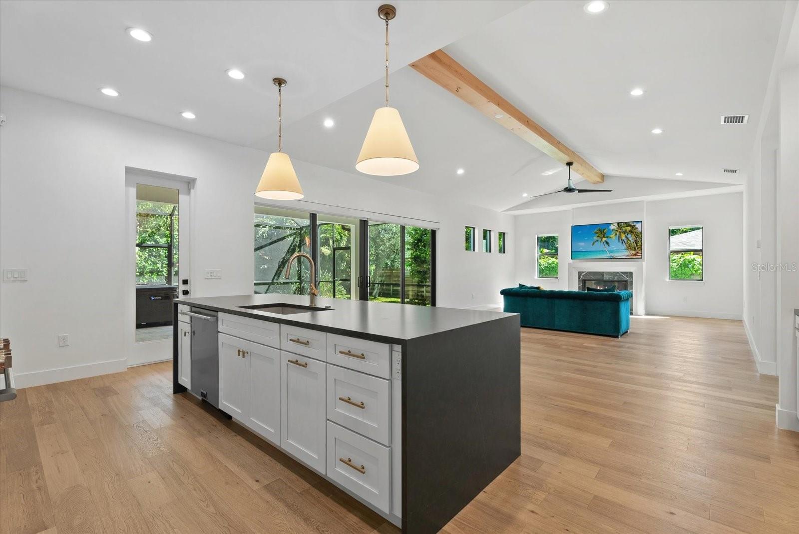 2135 DATURA ST — photo 14