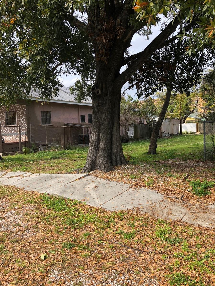 2515 W UNION ST — photo 3