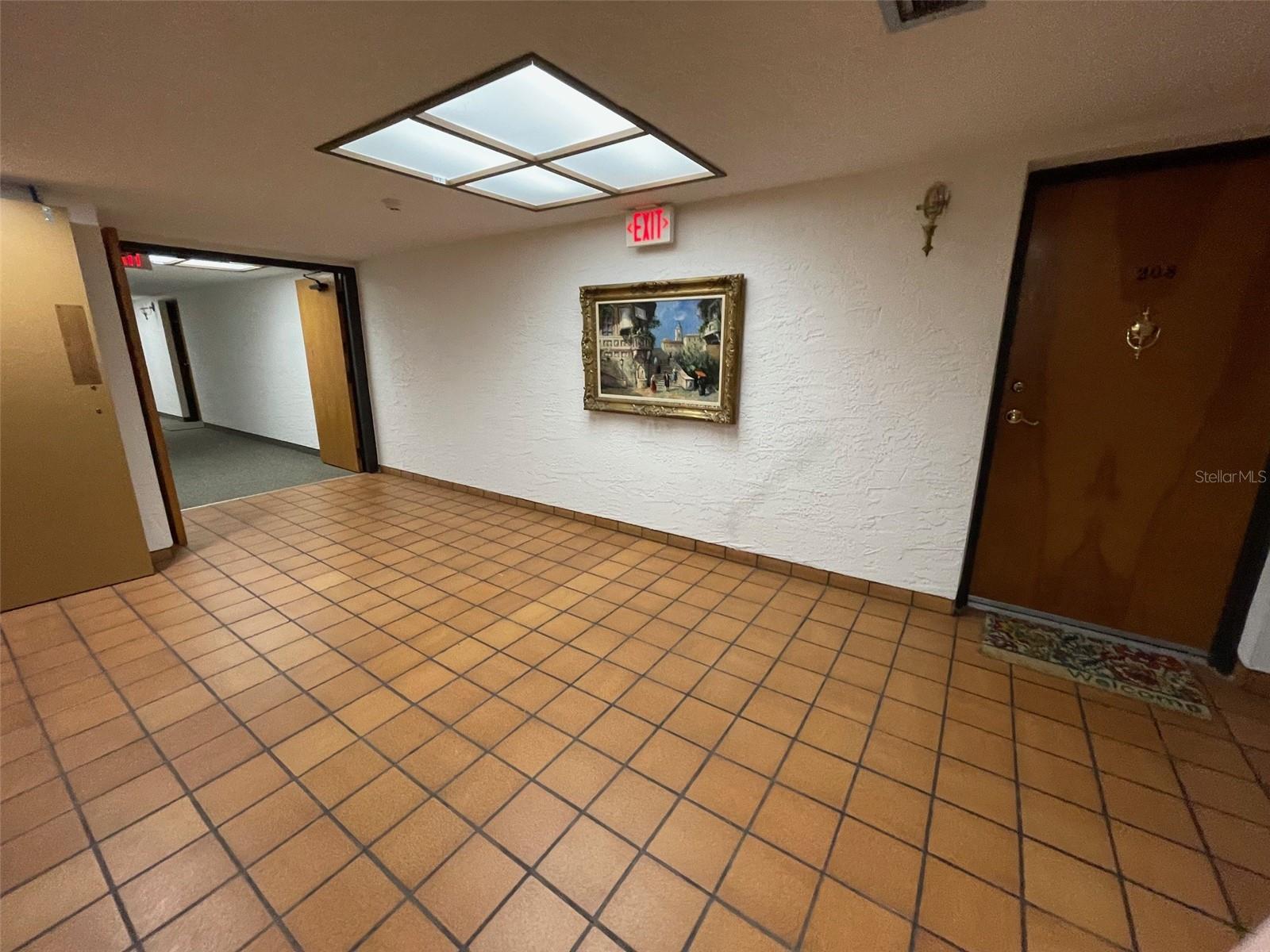 2591 COUNTRYSIDE BLVD #5203 — photo 4