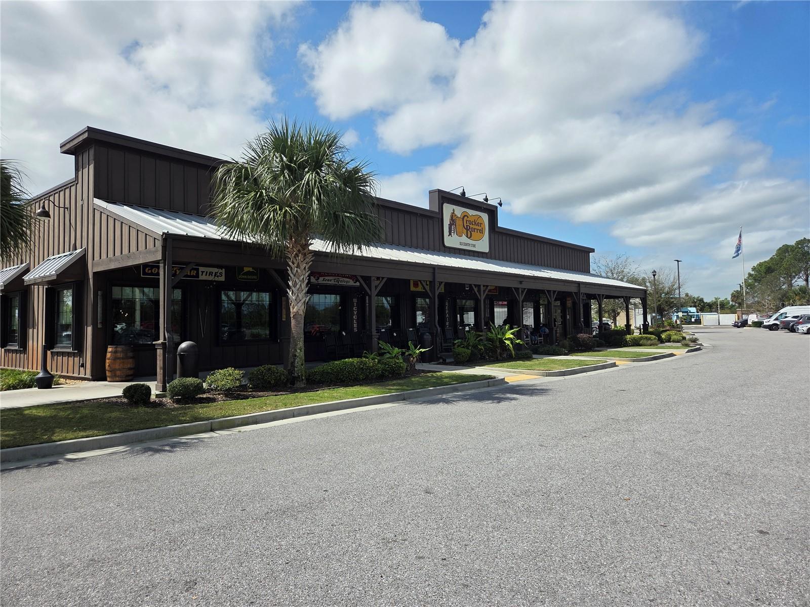 9236-9248,9234 OLD GIBSONTON DR — photo 9