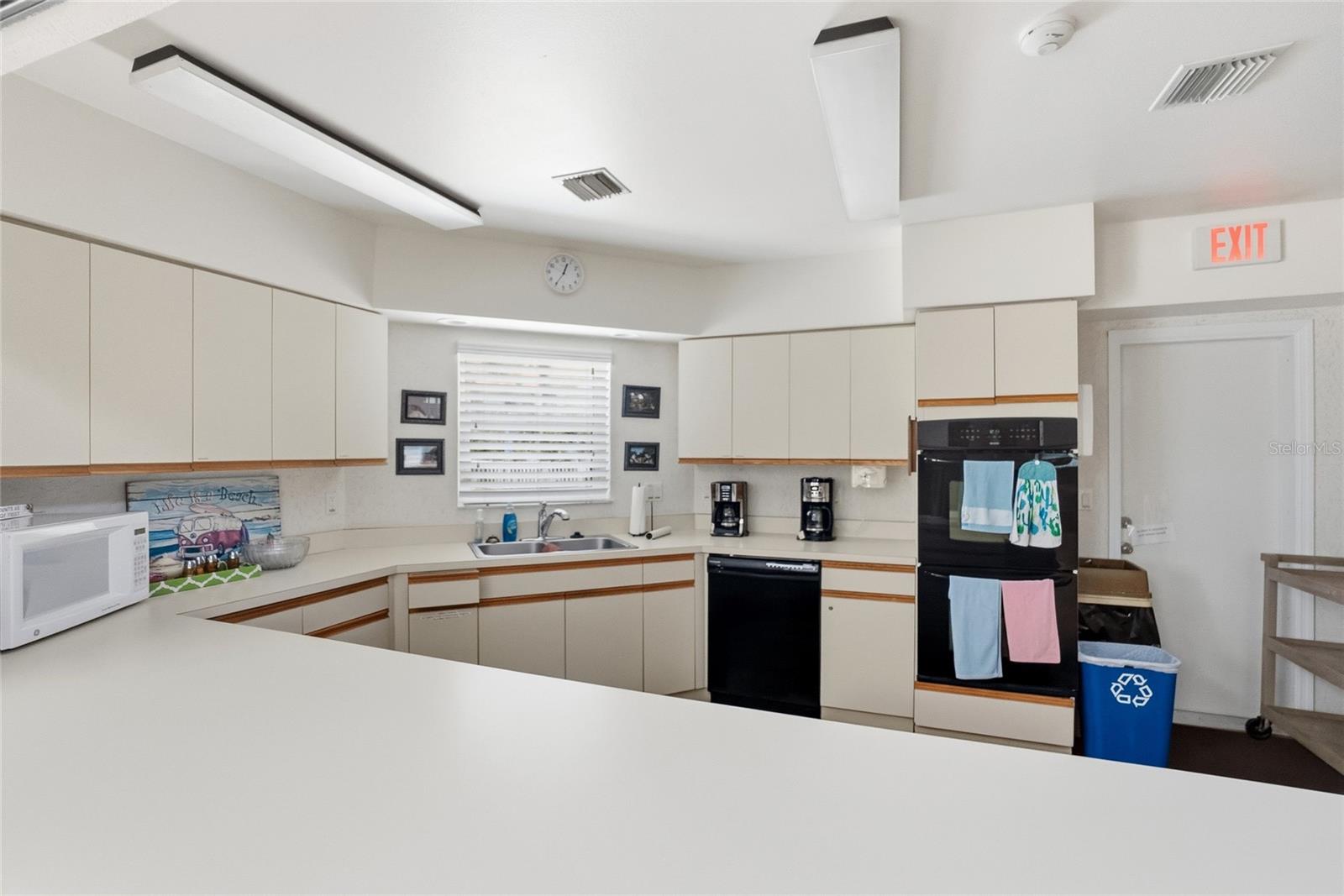 4242 MADEIRA CT #3315 — photo 40