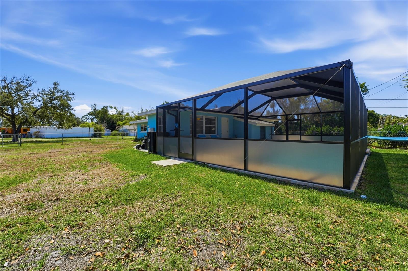 2400 PINE CT — photo 41