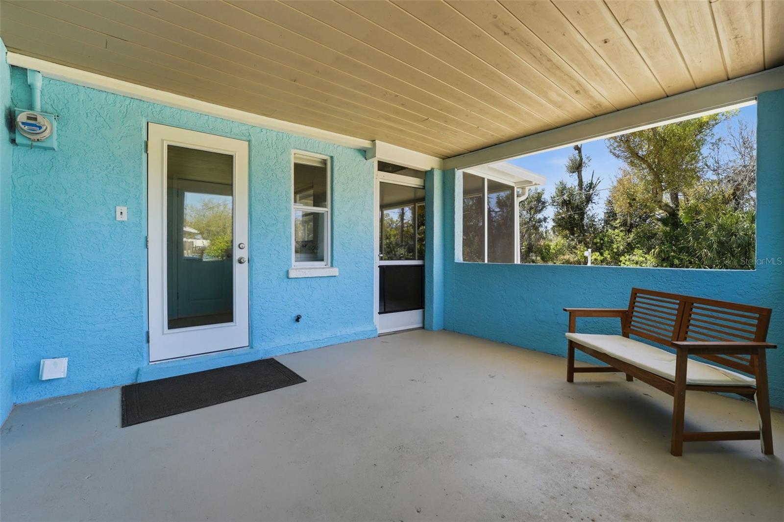 2400 PINE CT — photo 35