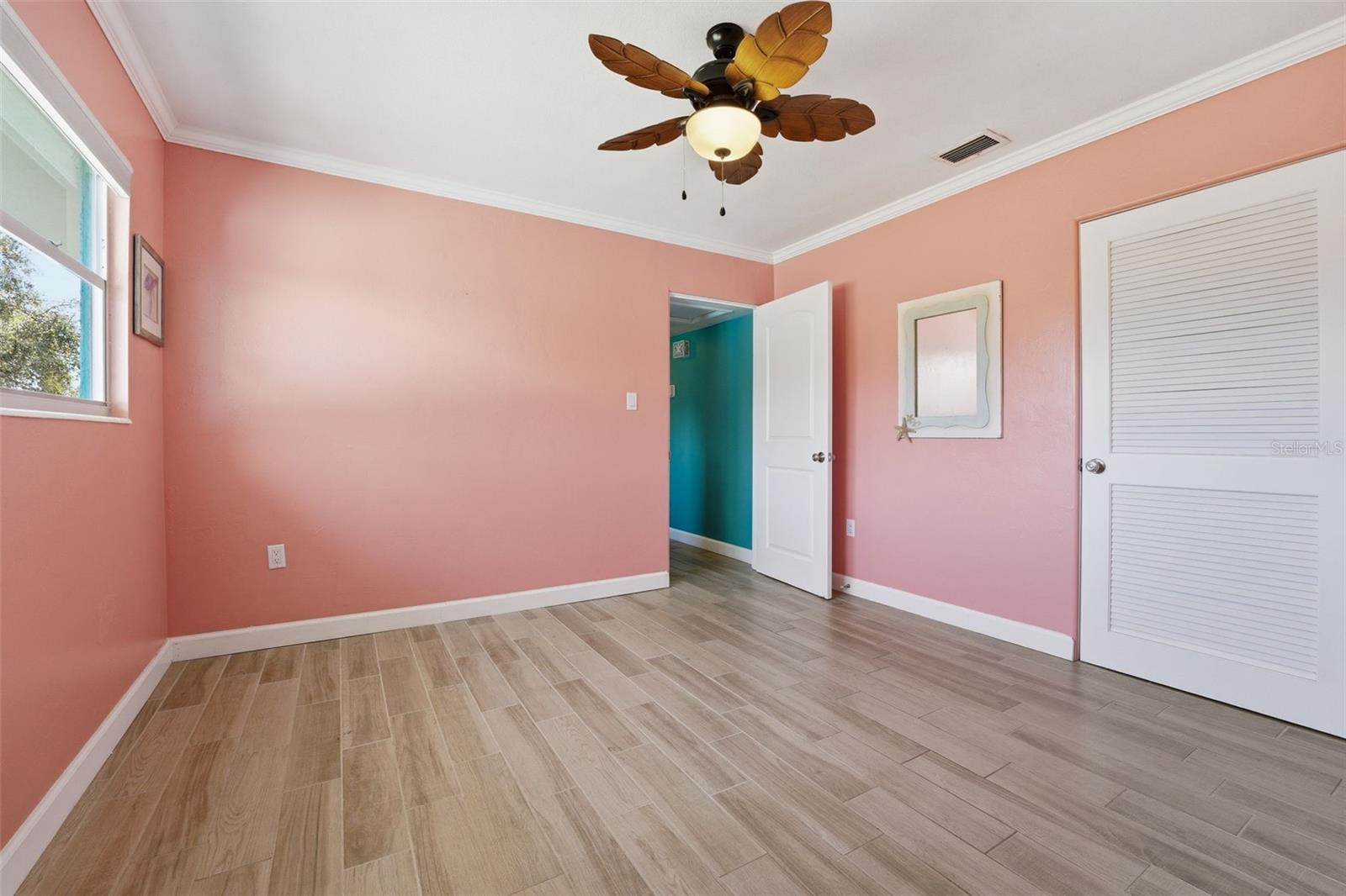2400 PINE CT — photo 26