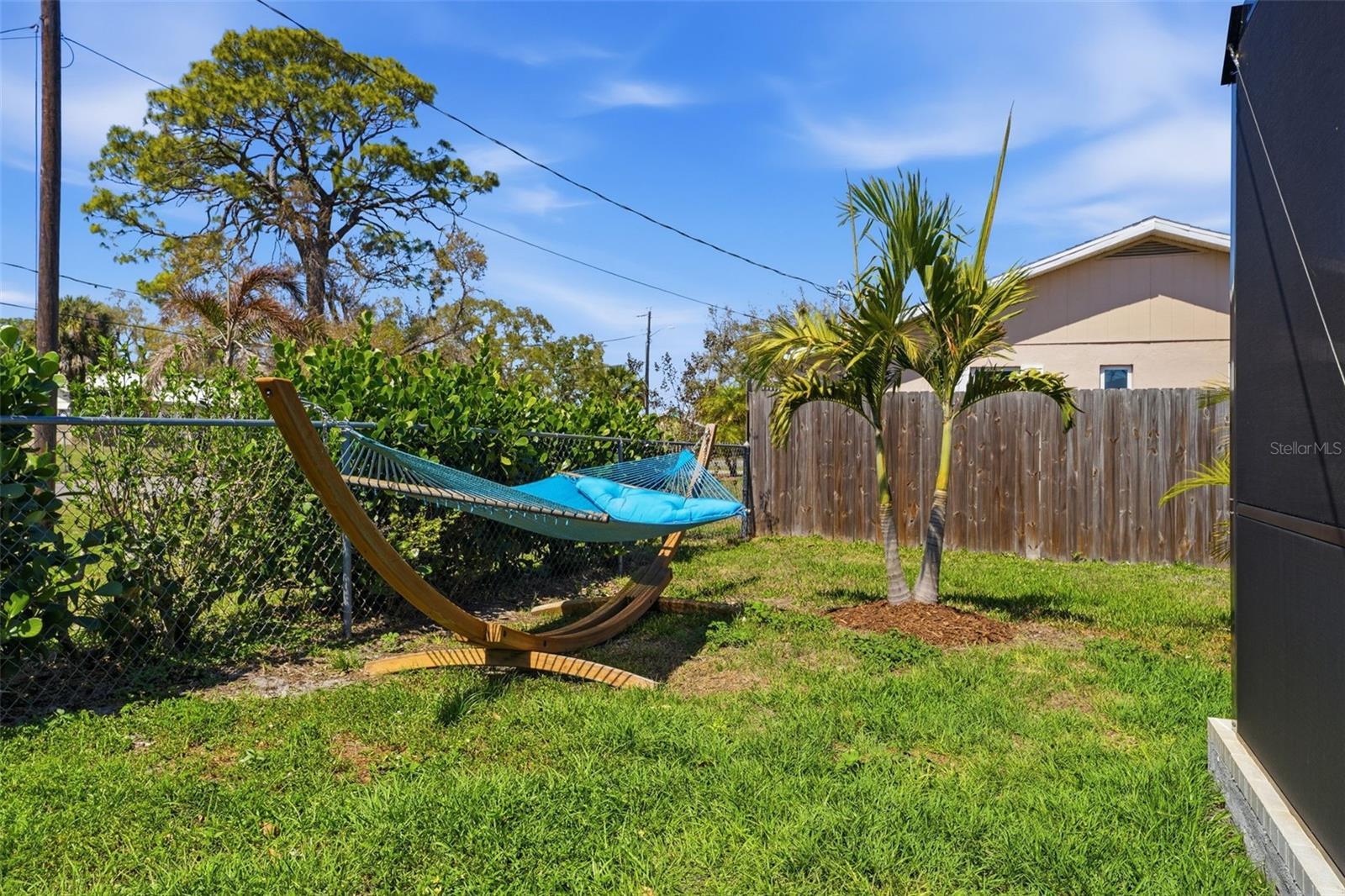 2400 PINE CT — photo 40