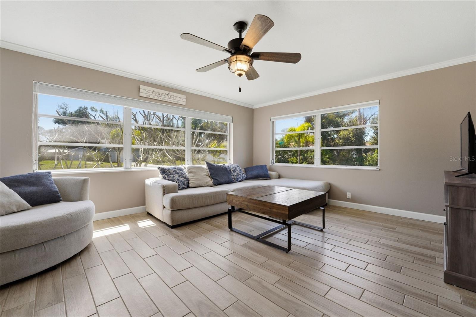 2400 PINE CT — photo 14