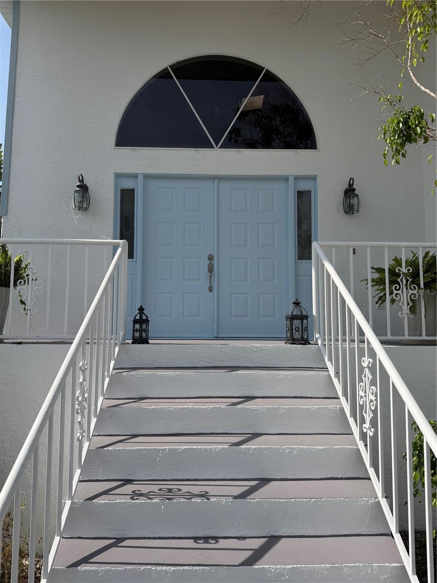 6810 SEAVIEW BLVD — photo 3