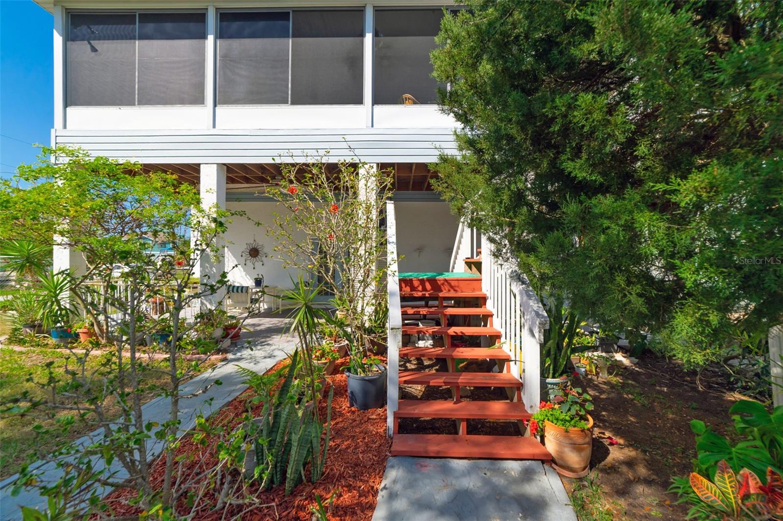 6810 SEAVIEW BLVD — photo 14