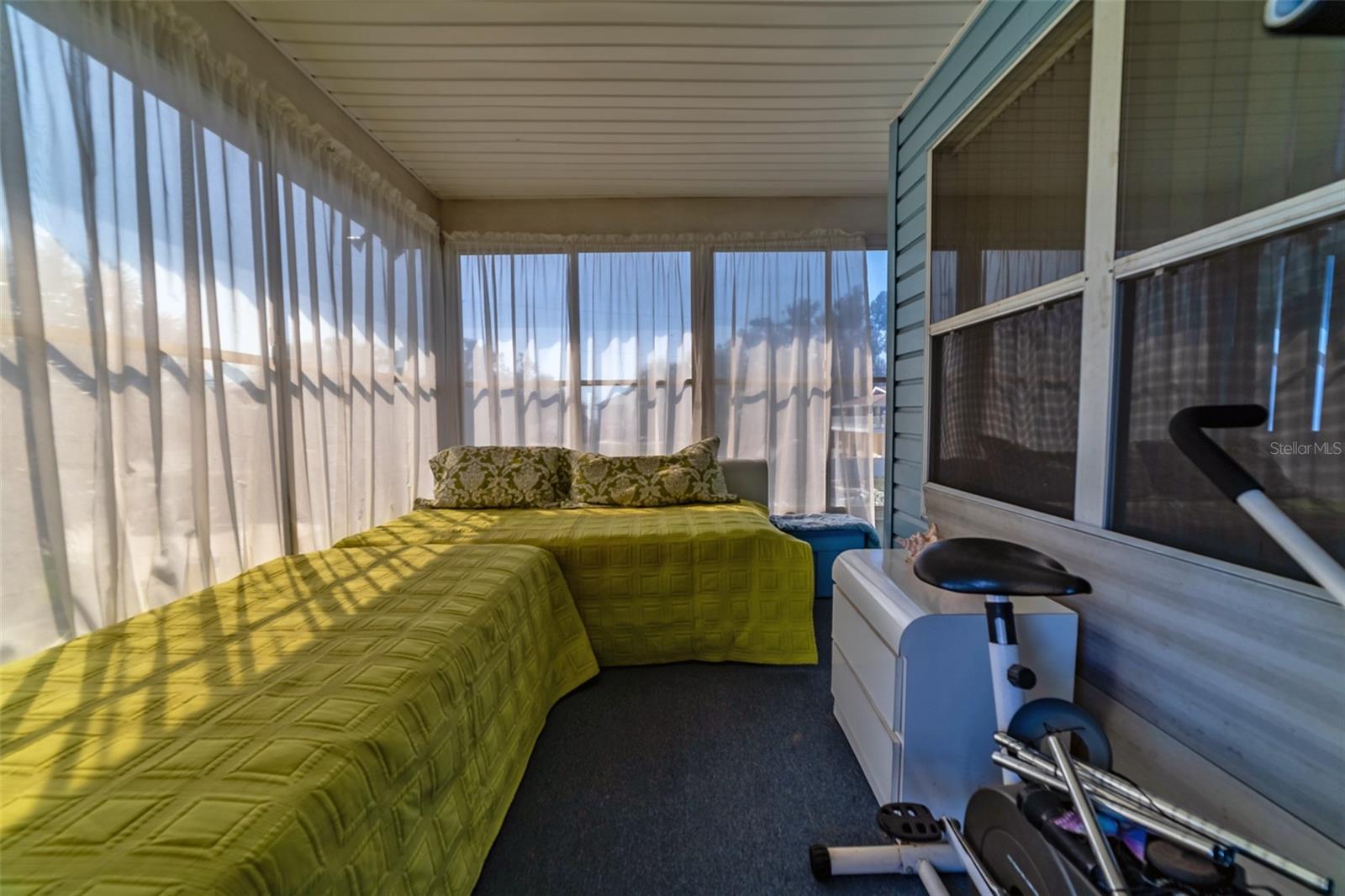 6810 SEAVIEW BLVD — photo 36