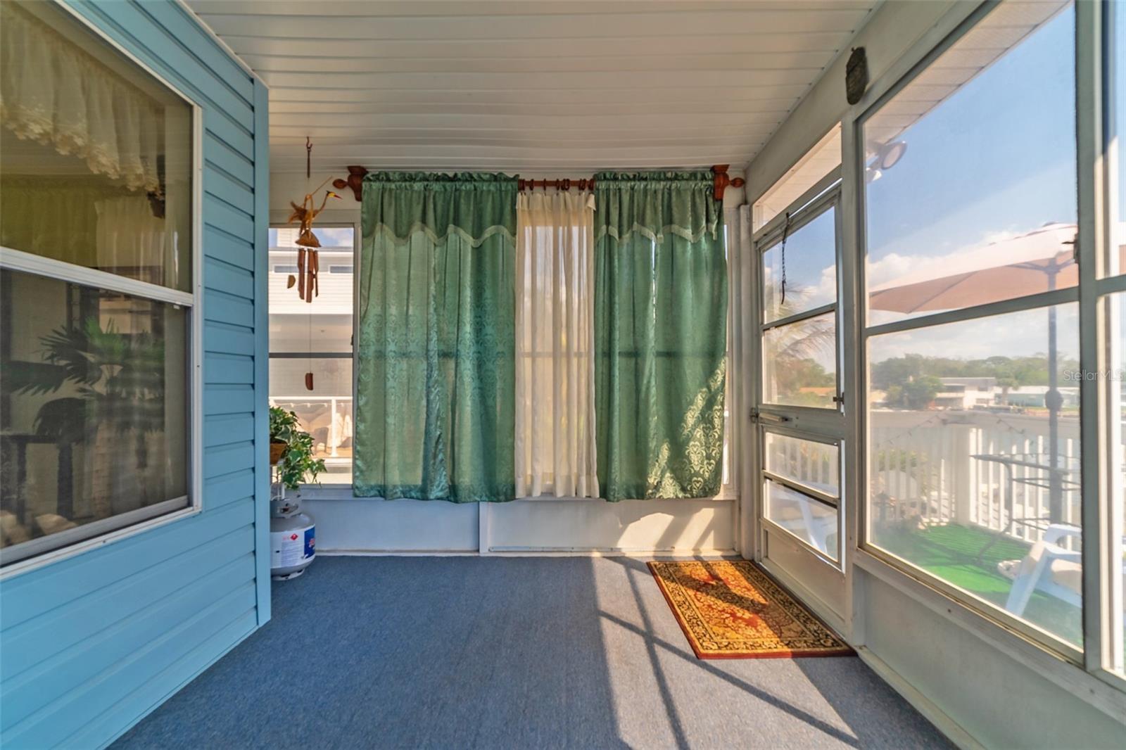 6810 SEAVIEW BLVD — photo 40