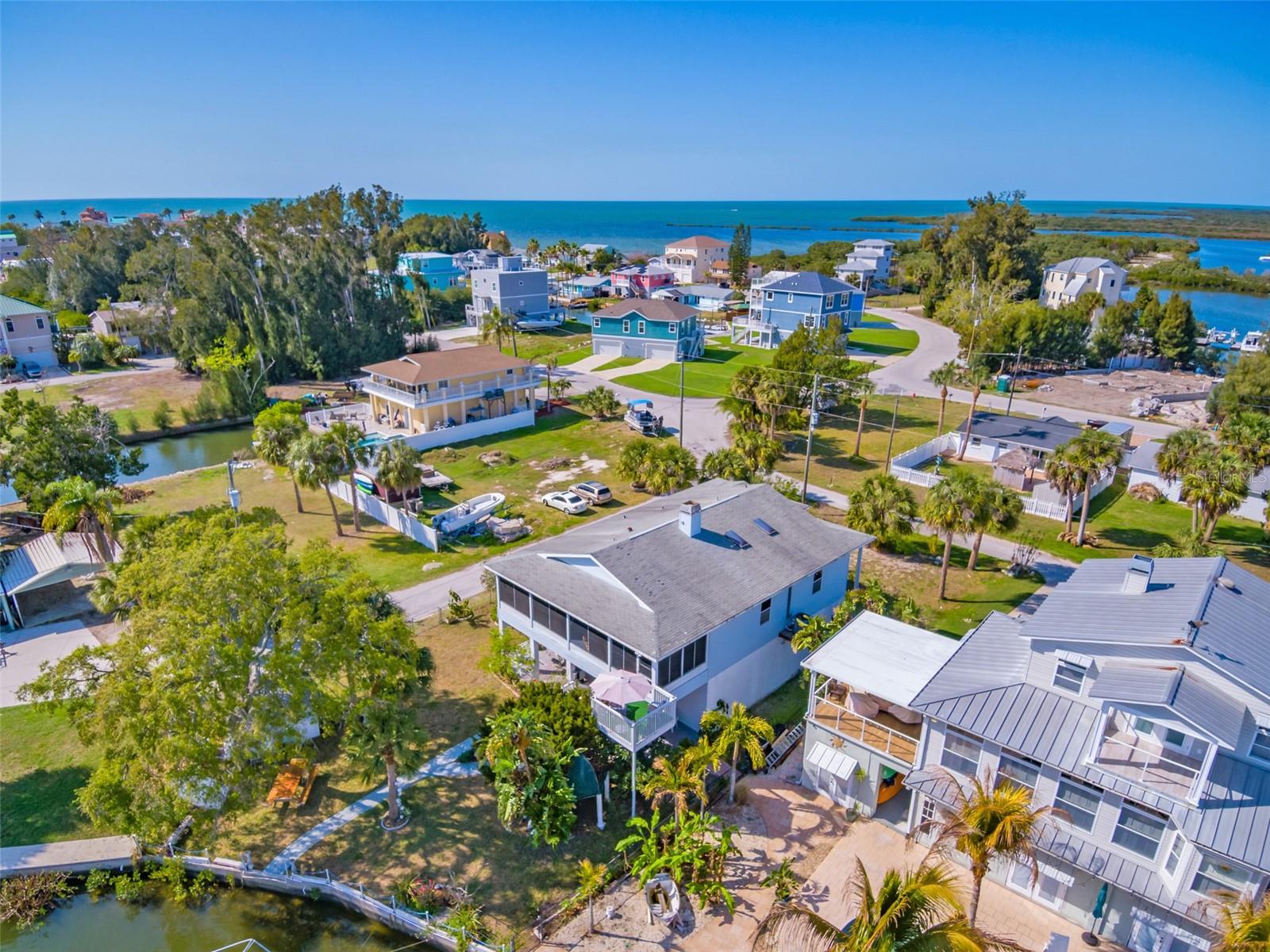 6810 SEAVIEW BLVD — photo 8