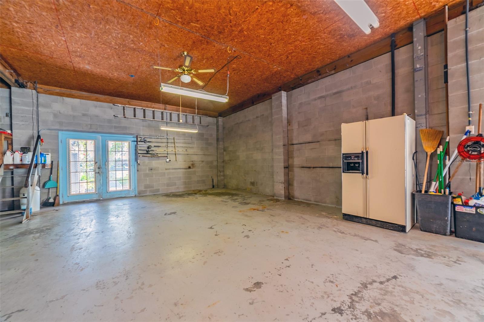 6810 SEAVIEW BLVD — photo 44