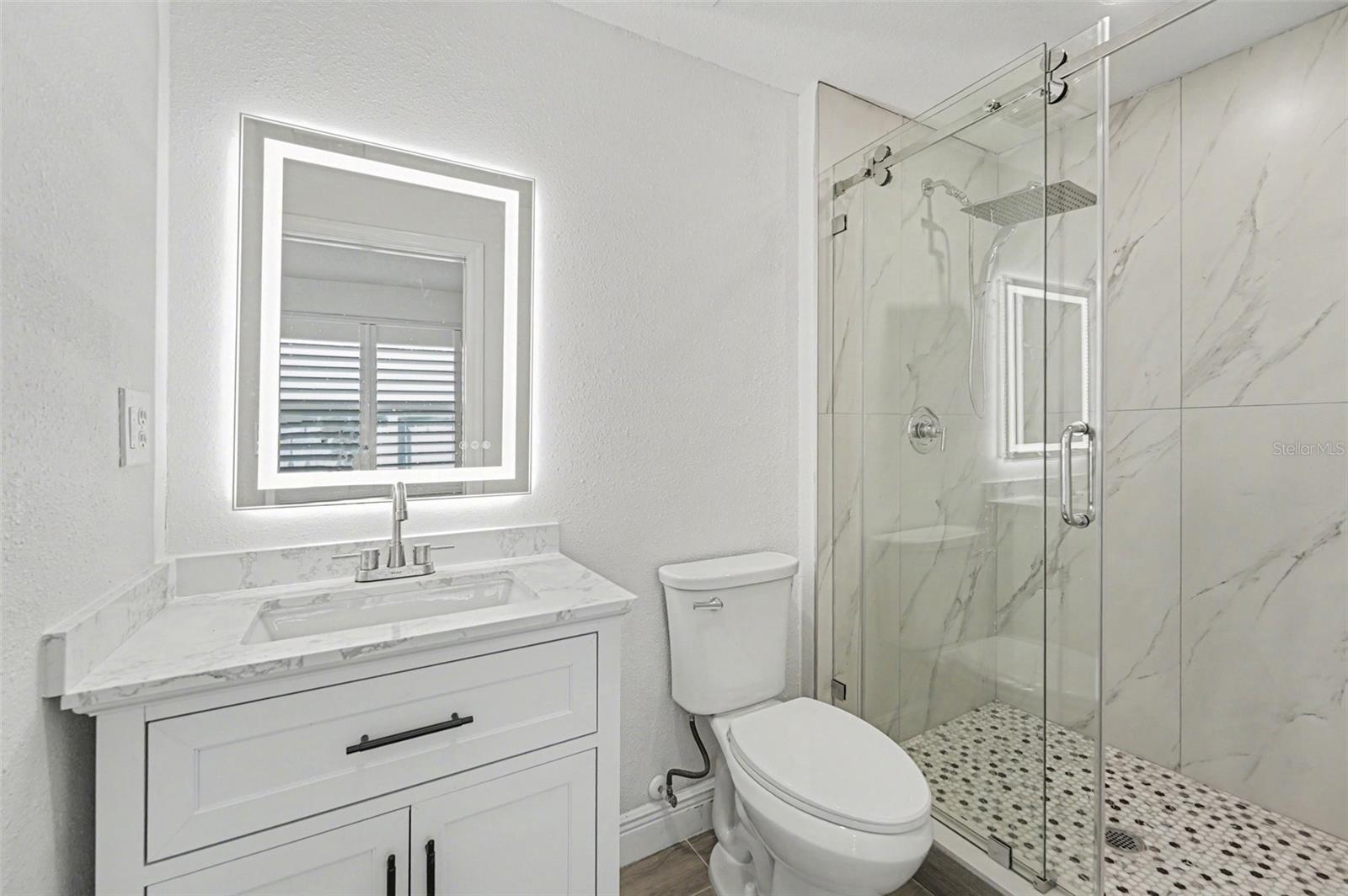 318 BATH ST — photo 24