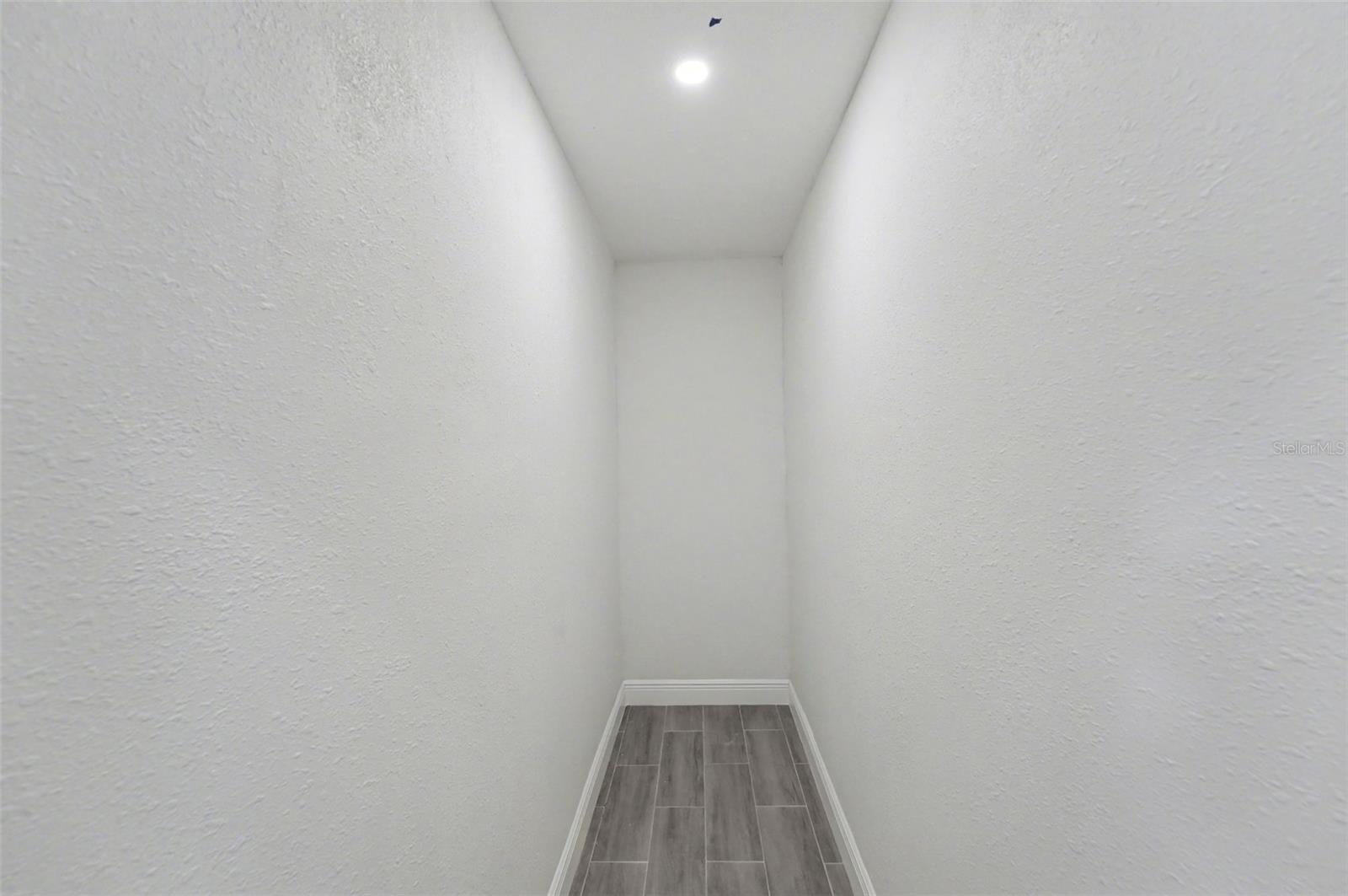 318 BATH ST — photo 15