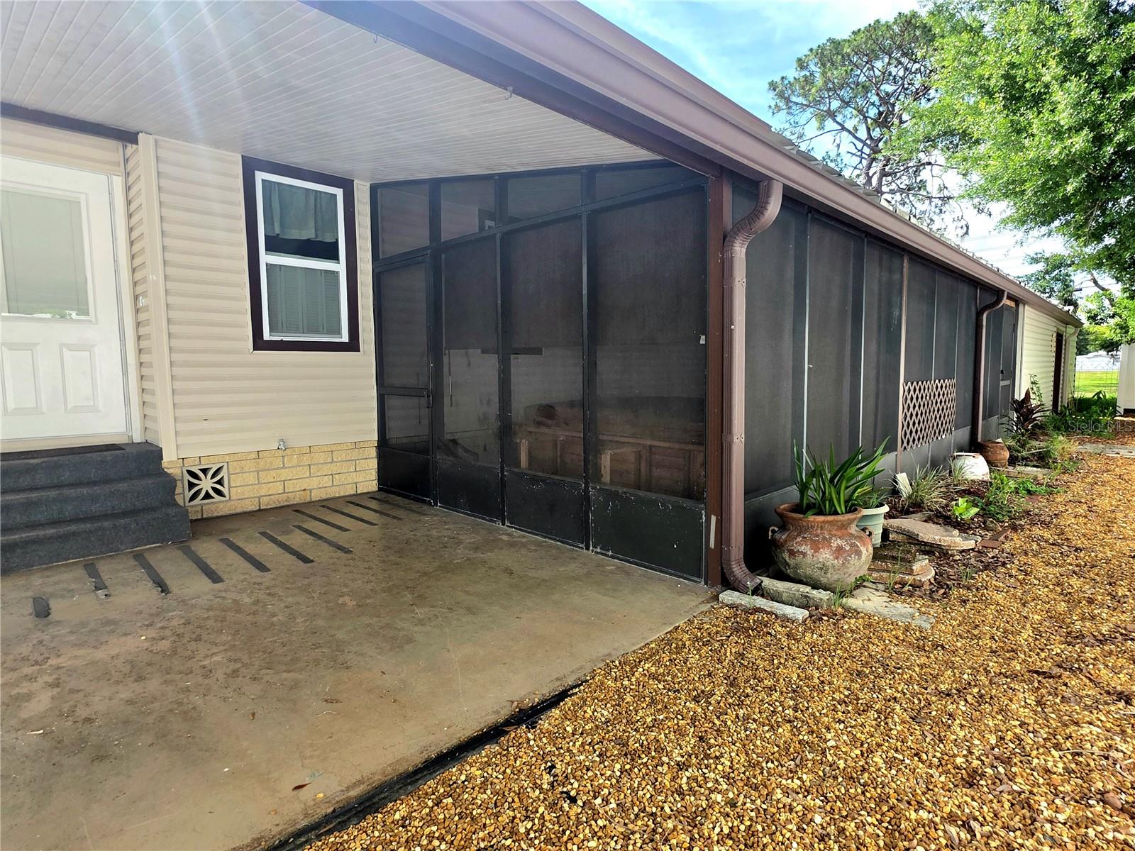 37408 MARTA AVE — photo 4