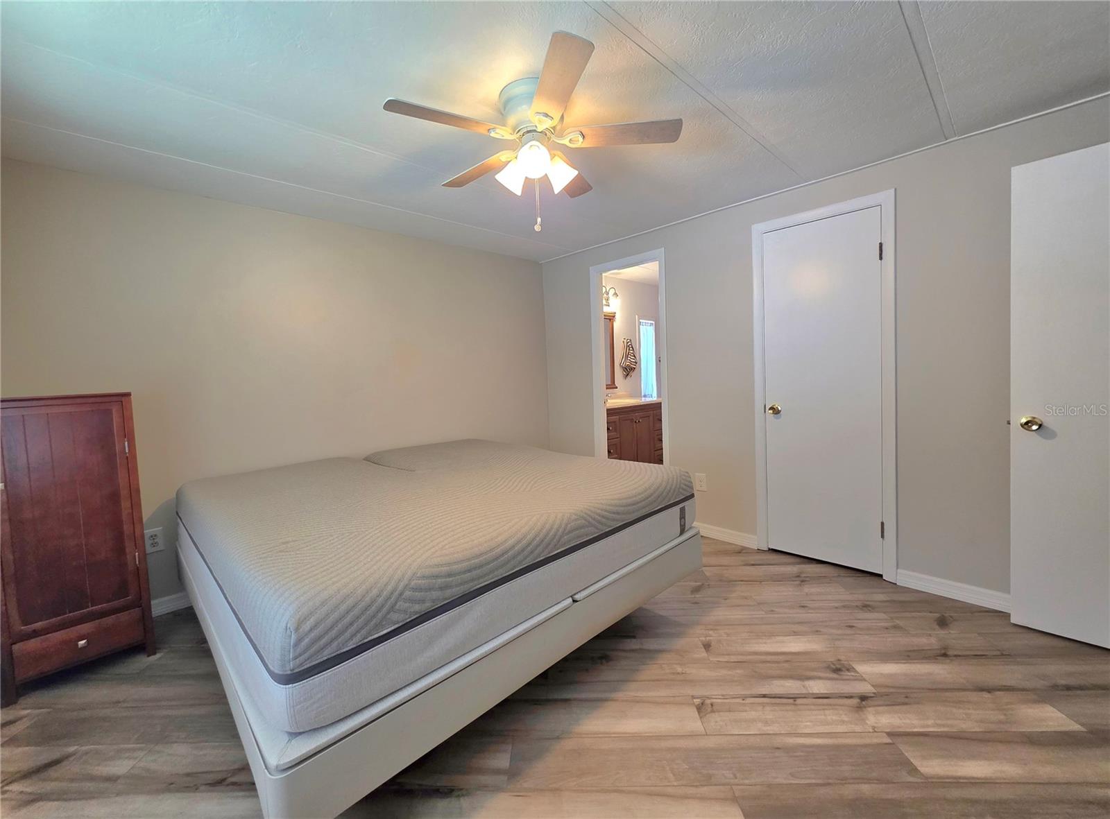 37408 MARTA AVE — photo 35