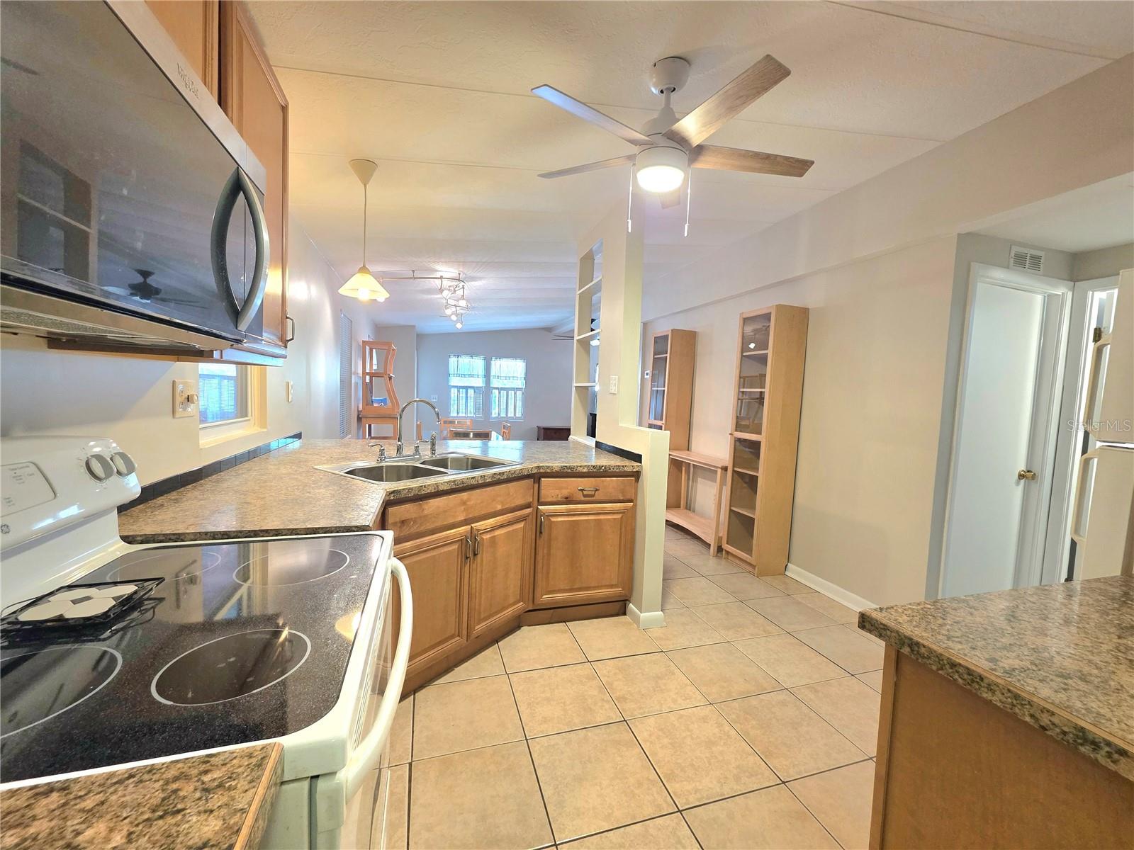 37408 MARTA AVE — photo 26