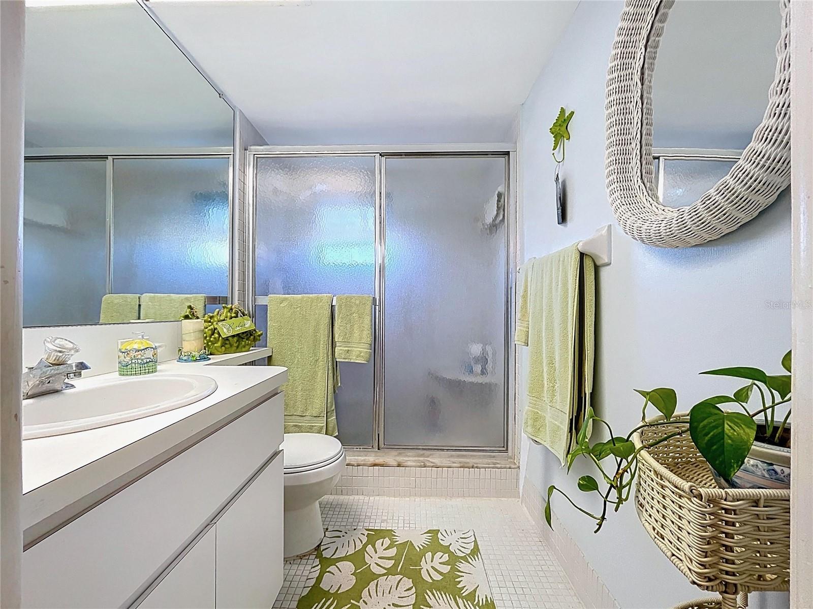 4650 COVE CIR #209 — photo 19