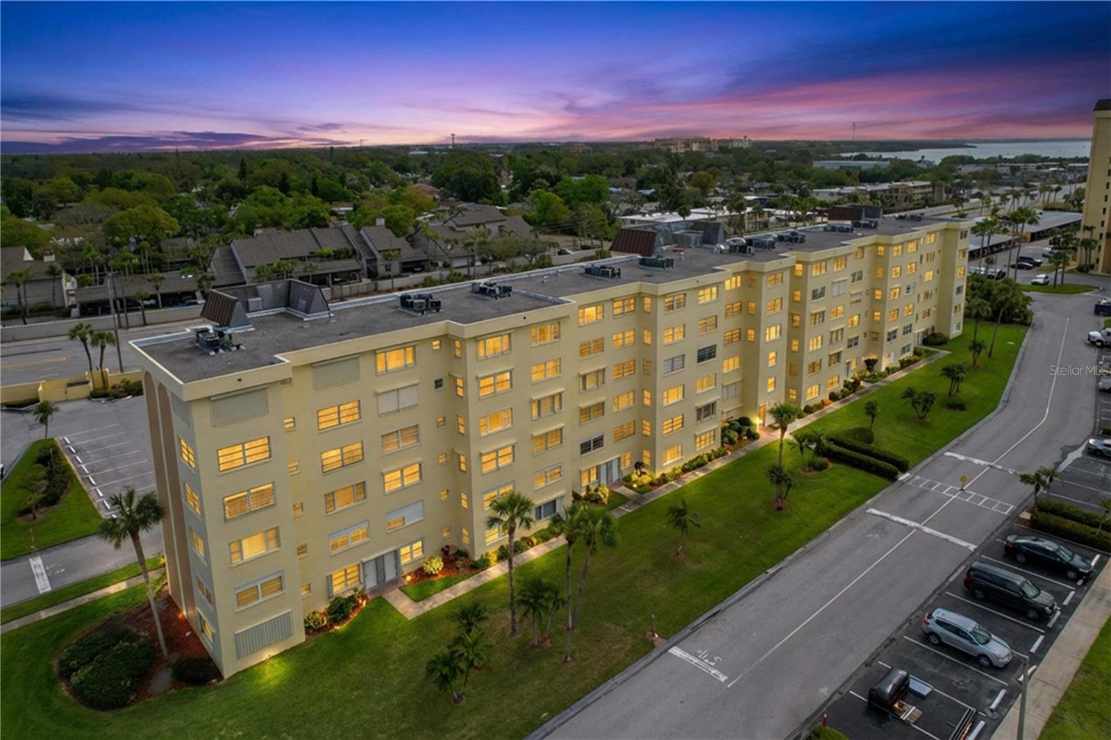 4650 COVE CIR #209 — photo 47