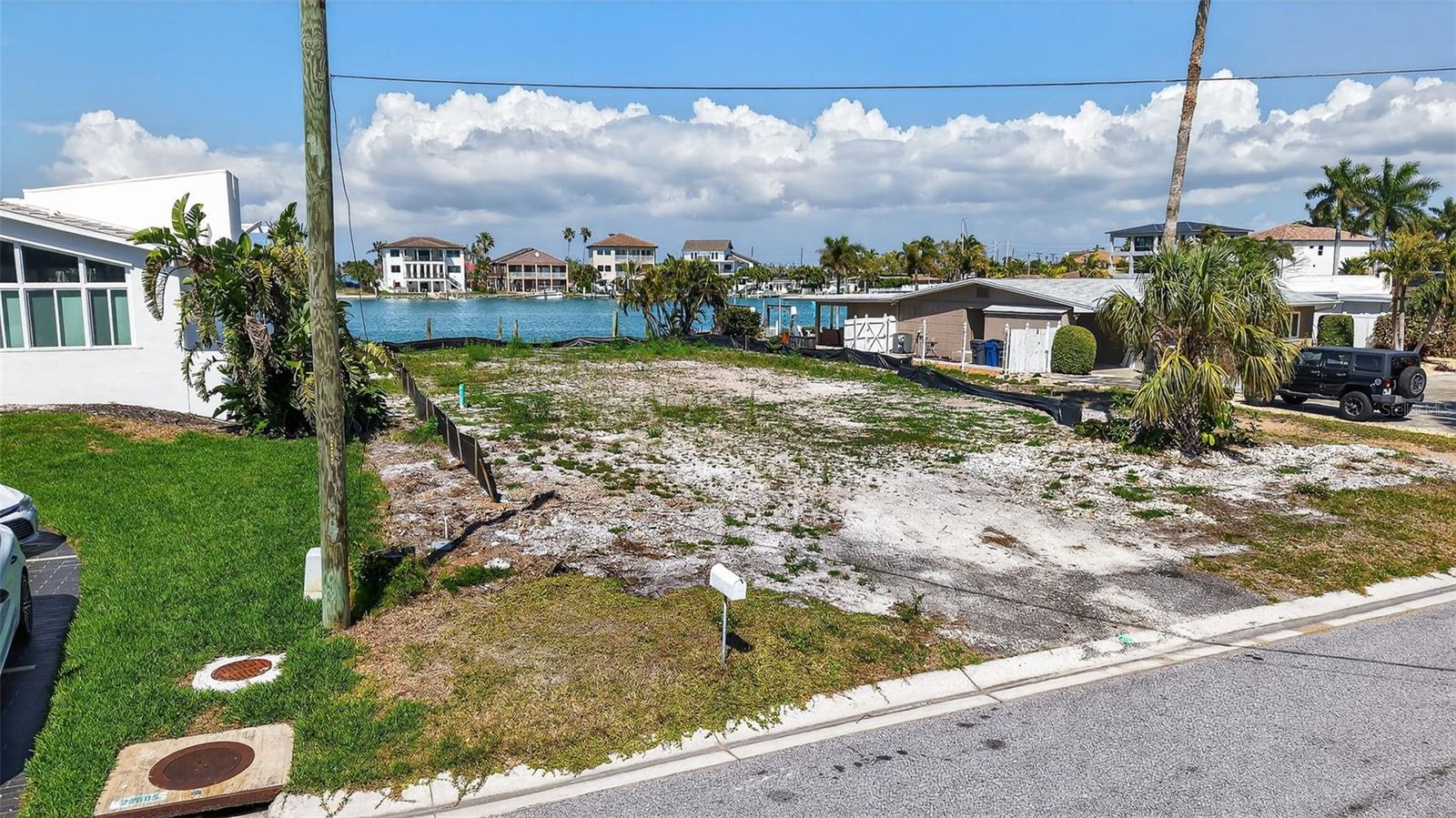 27 DOLPHIN DR — photo 7