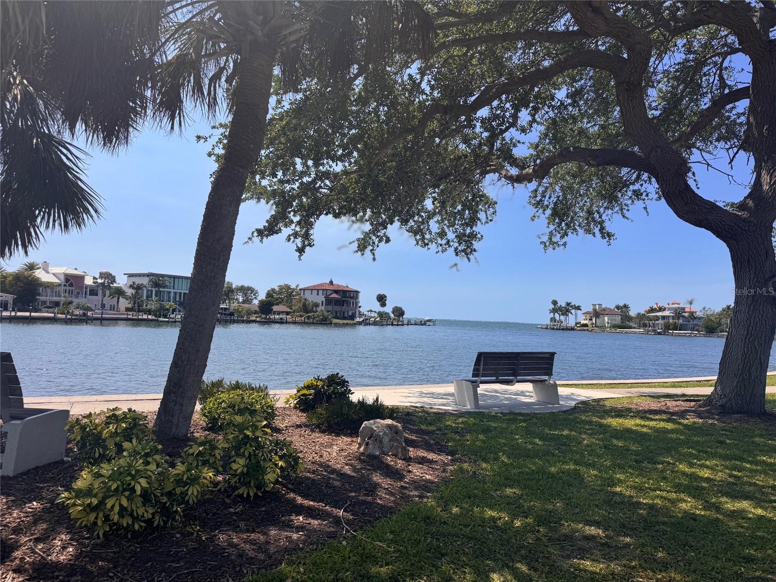 4111 SARASOTA AVE — photo 35