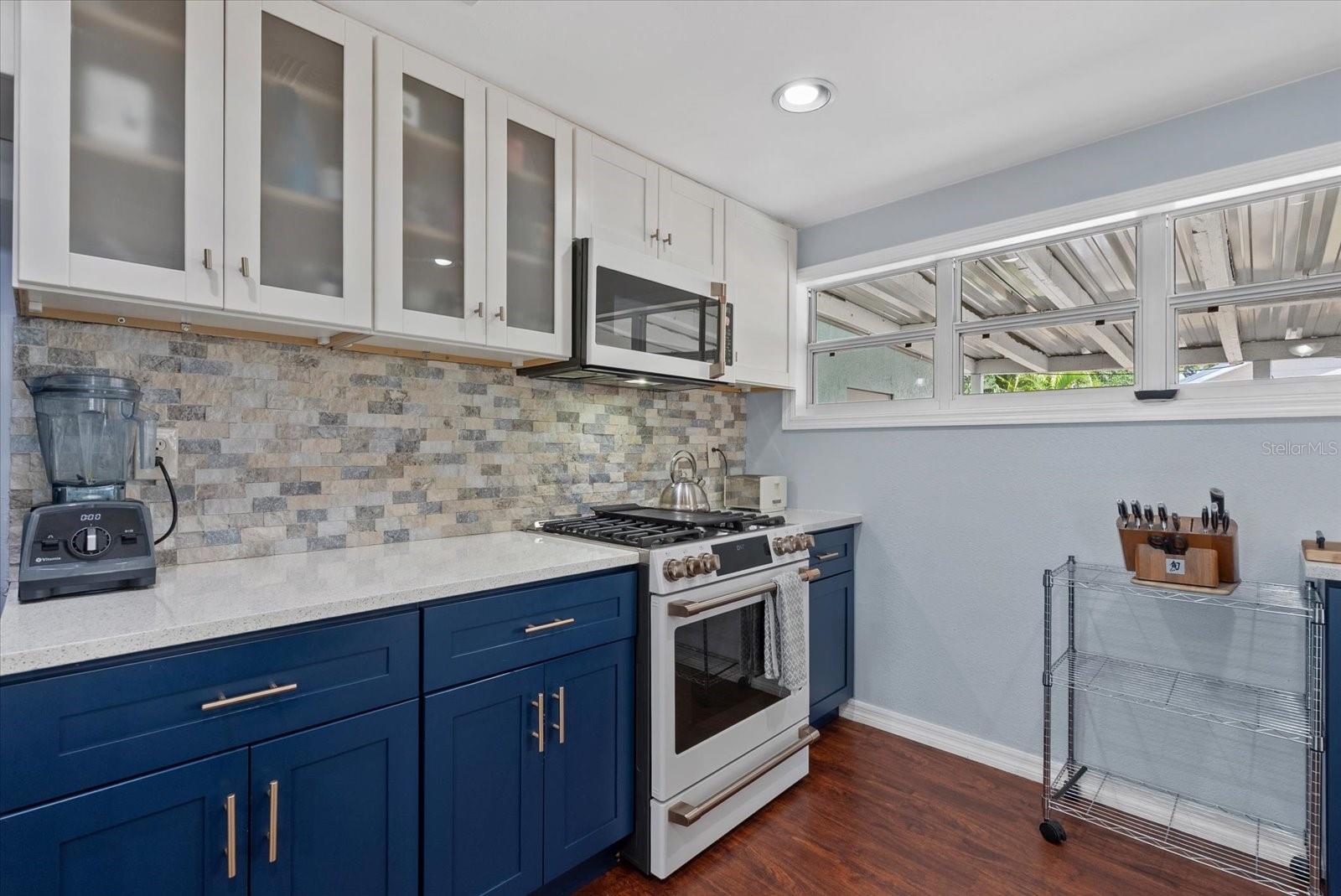 4111 SARASOTA AVE — photo 14