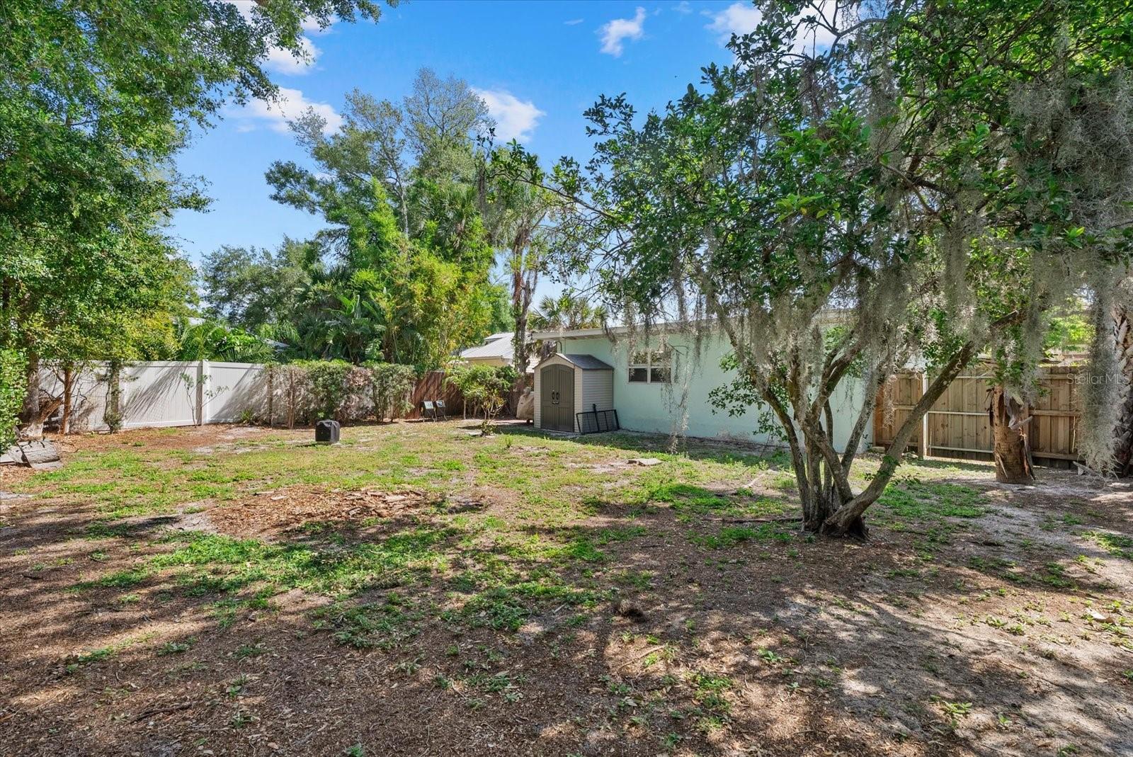 4111 SARASOTA AVE — photo 31