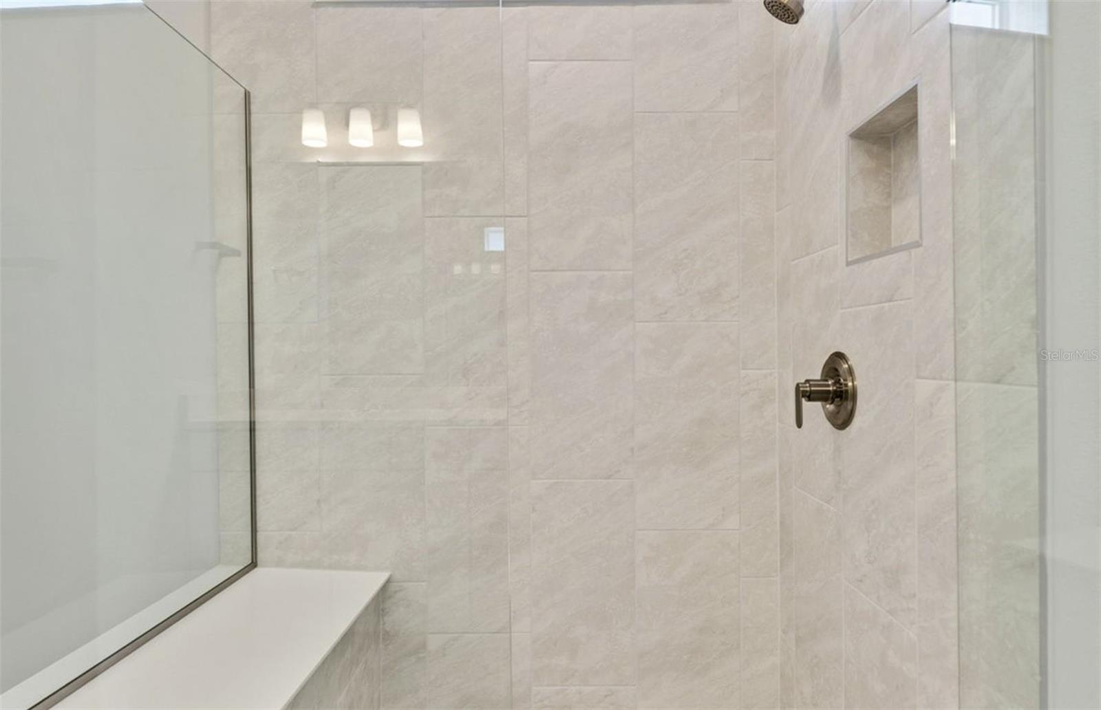 13504 CANYON RIDGE RD — photo 9
