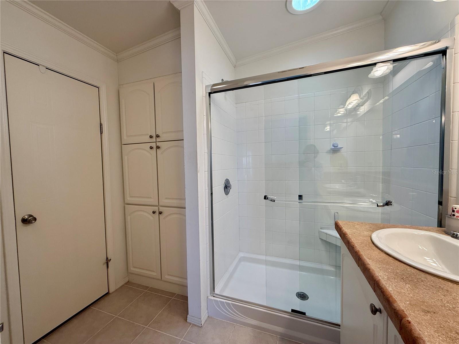 209 S PORT ROYAL LN — photo 14