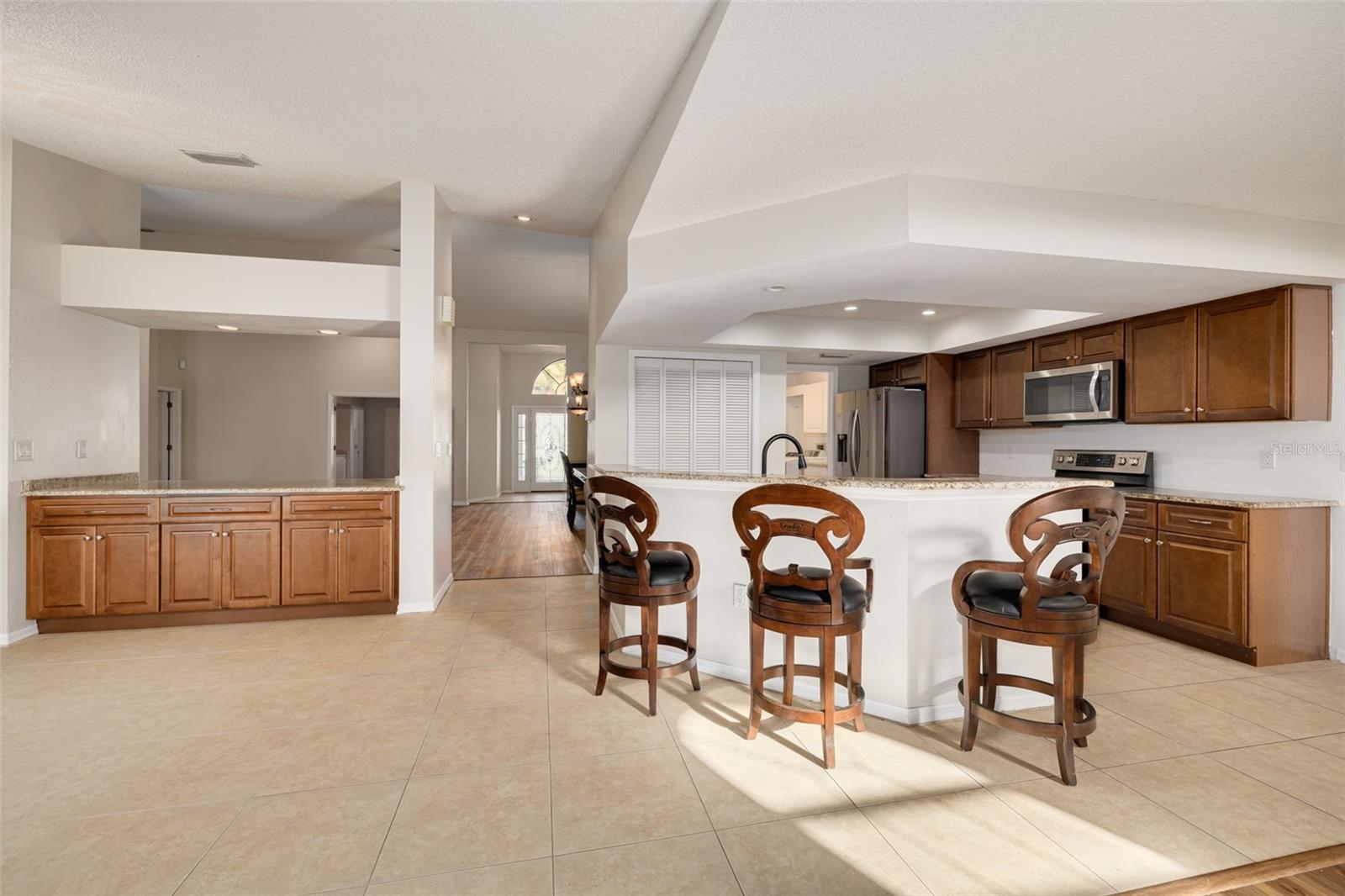 470 HICKORYNUT AVE — photo 18
