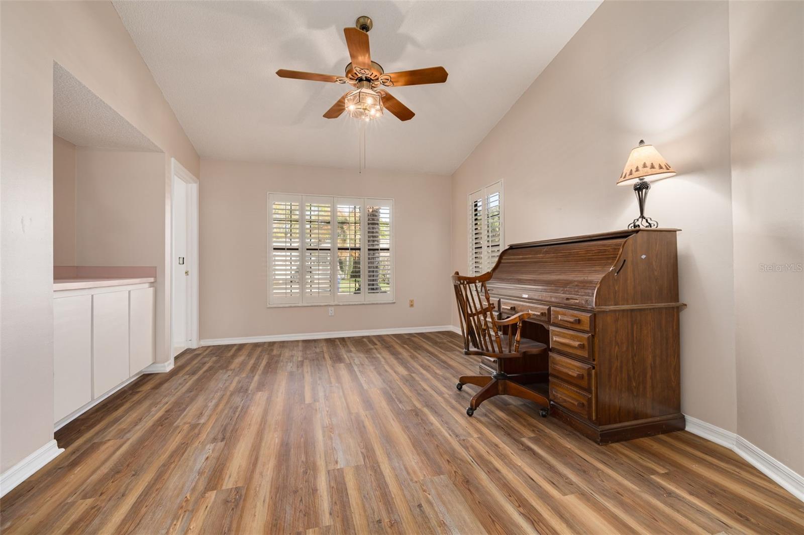470 HICKORYNUT AVE — photo 25