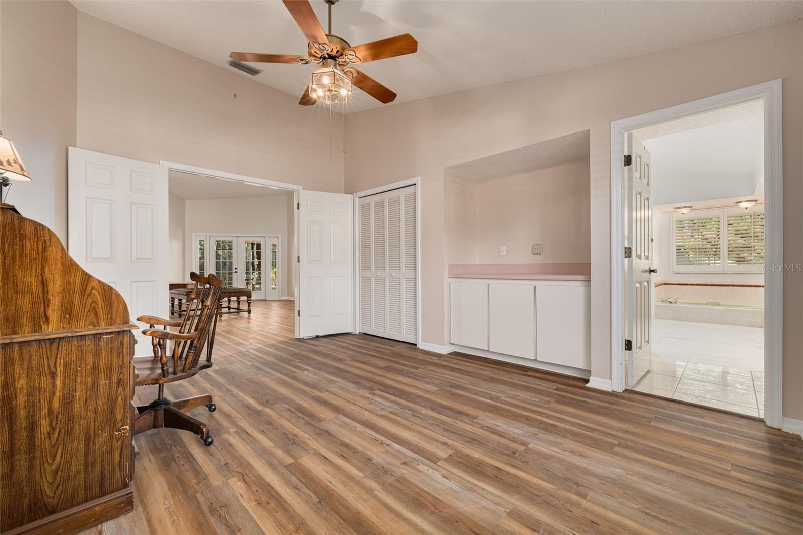 470 HICKORYNUT AVE — photo 24