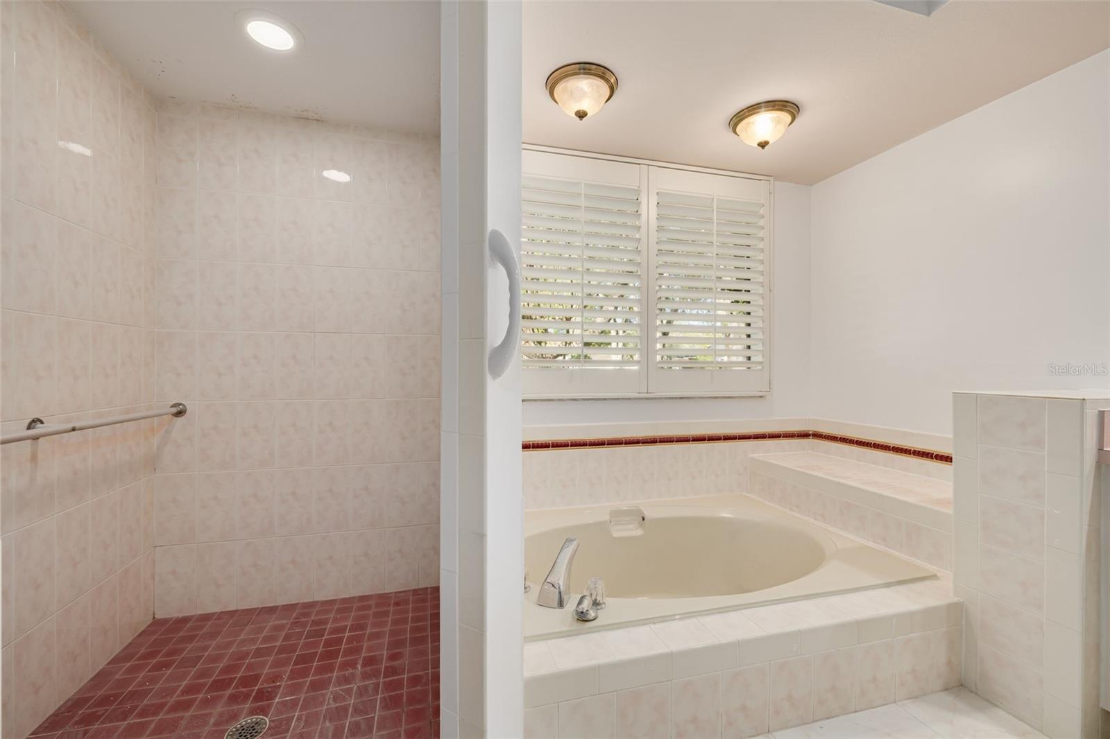 470 HICKORYNUT AVE — photo 23