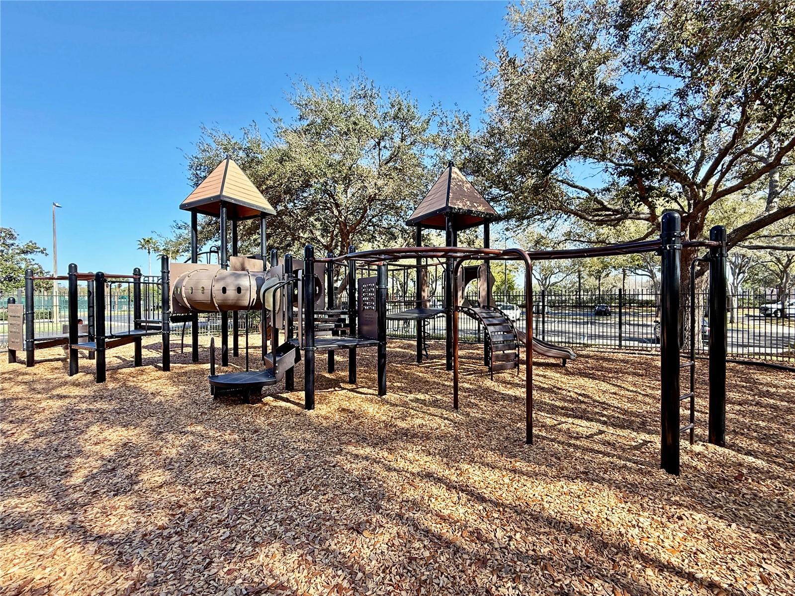 8212 CYPRESS BREEZE WAY — photo 76